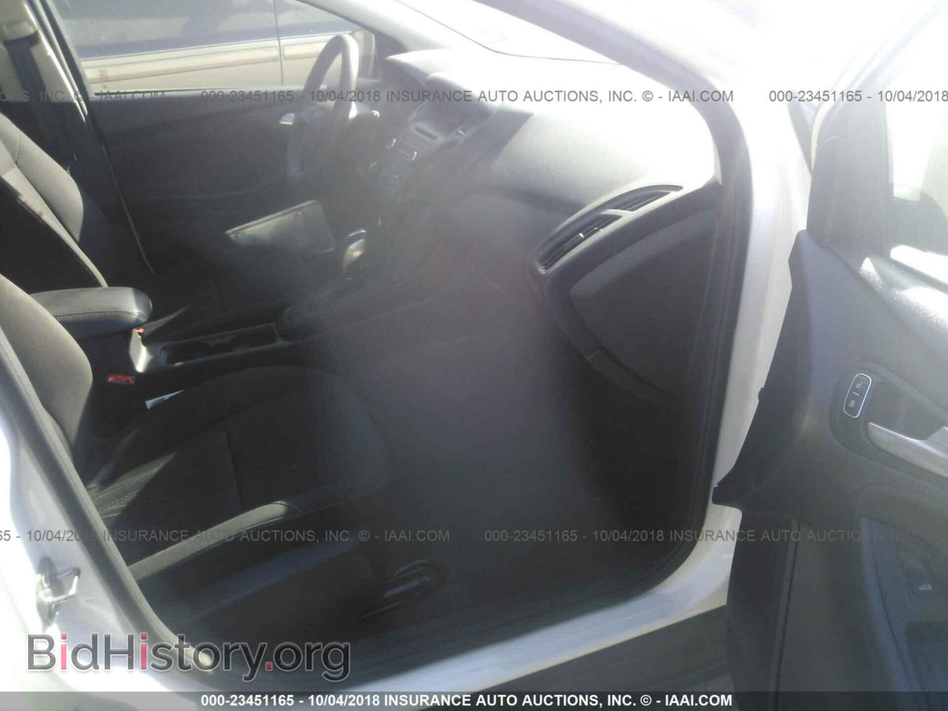 2015 Ford Focus - VIN: 1FADP3K28FL204779 - Photo 5