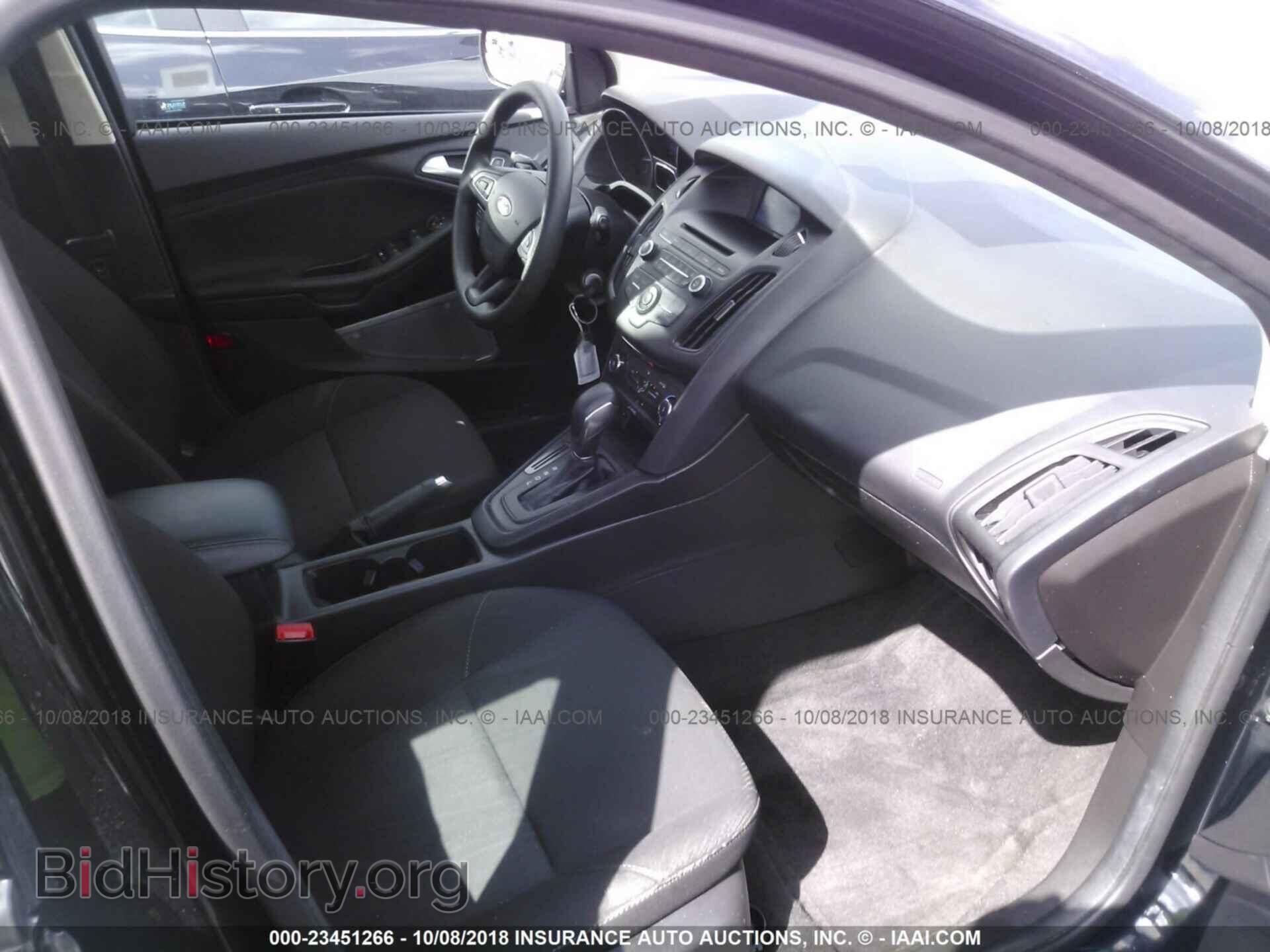 2017 Ford Focus - VIN: 1FADP3K2XHL231467 - Фото 5