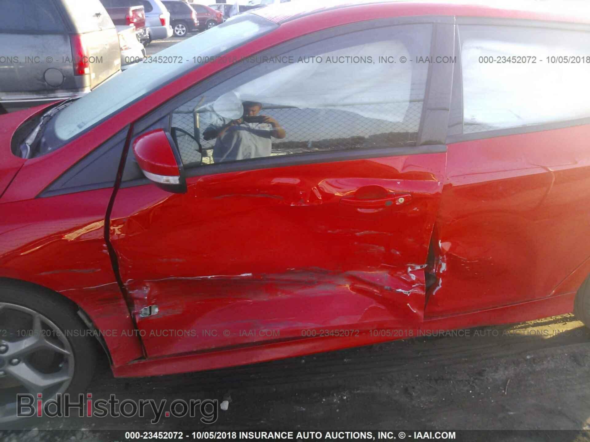 2016 Ford Focus - VIN: 1FADP3L93GL376232 - Photo 6
