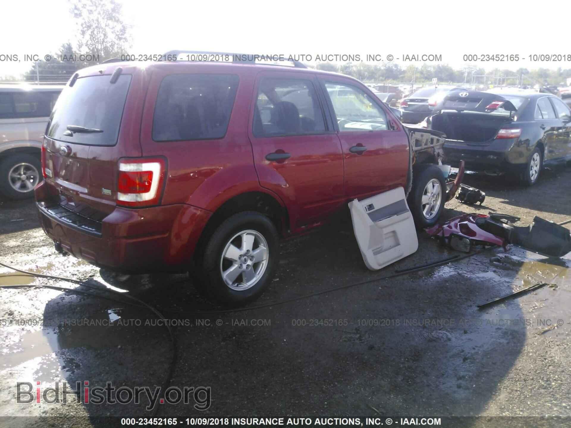 2012 Ford Escape - VIN: 1FMCU0DG8CKC40376 - Фото 4