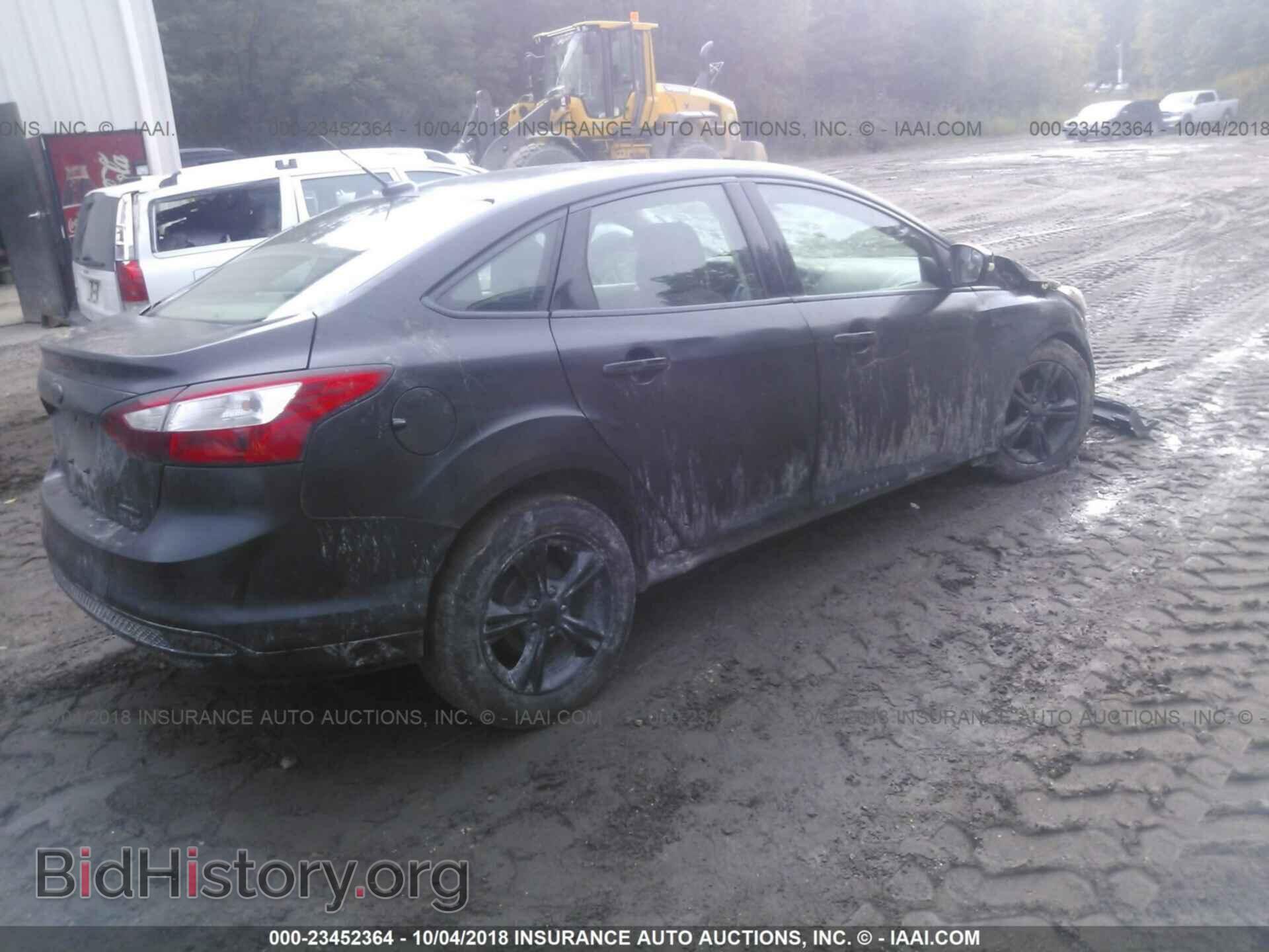 2013 Ford Focus - VIN: 1FADP3F21DL359293 - Фото 4