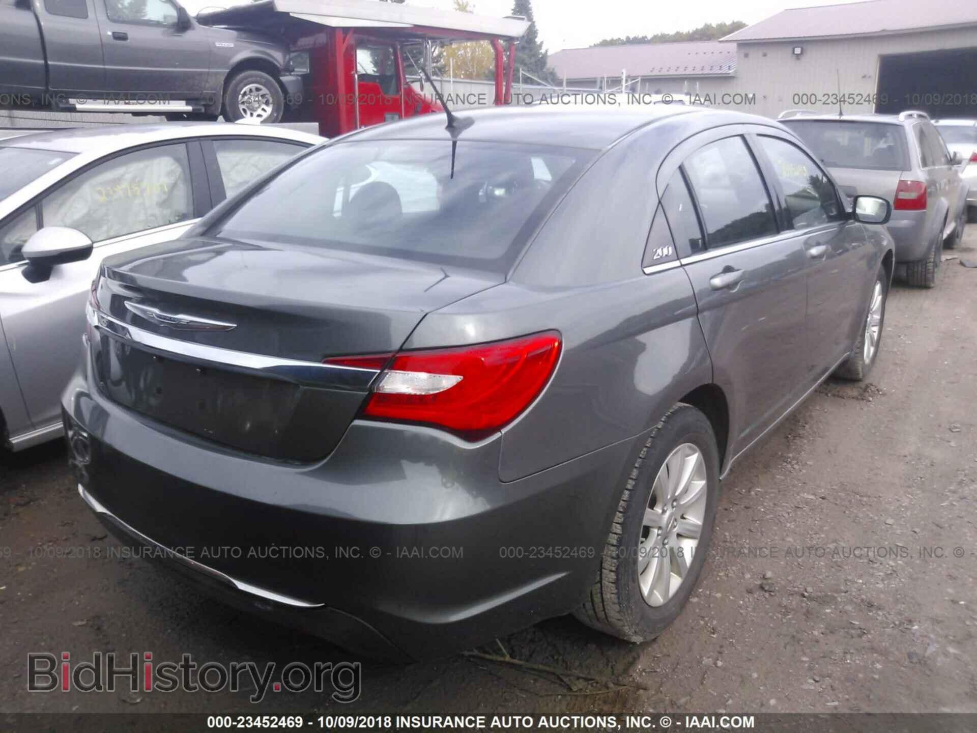 2013 Chrysler 200 - VIN: 1C3CCBBB9DN539387 - Фото 4