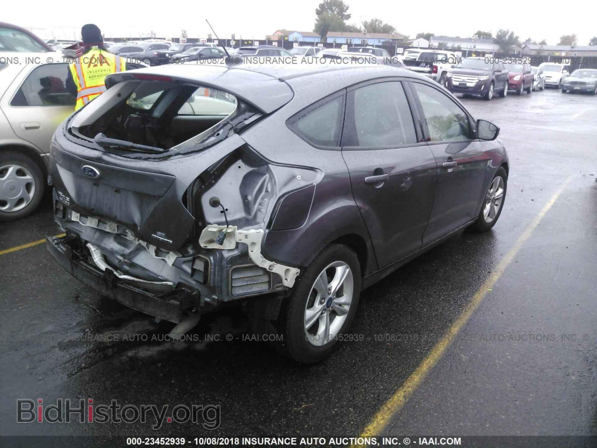 2014 Ford Focus - VIN: 1FADP3K23EL305713 - Фото 4