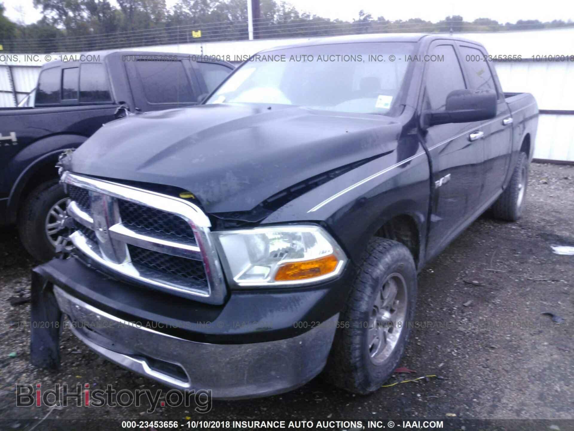 2010 DODGE RAM 1500 - VIN: 1D7RB1CP4AS189568 - Фото 2