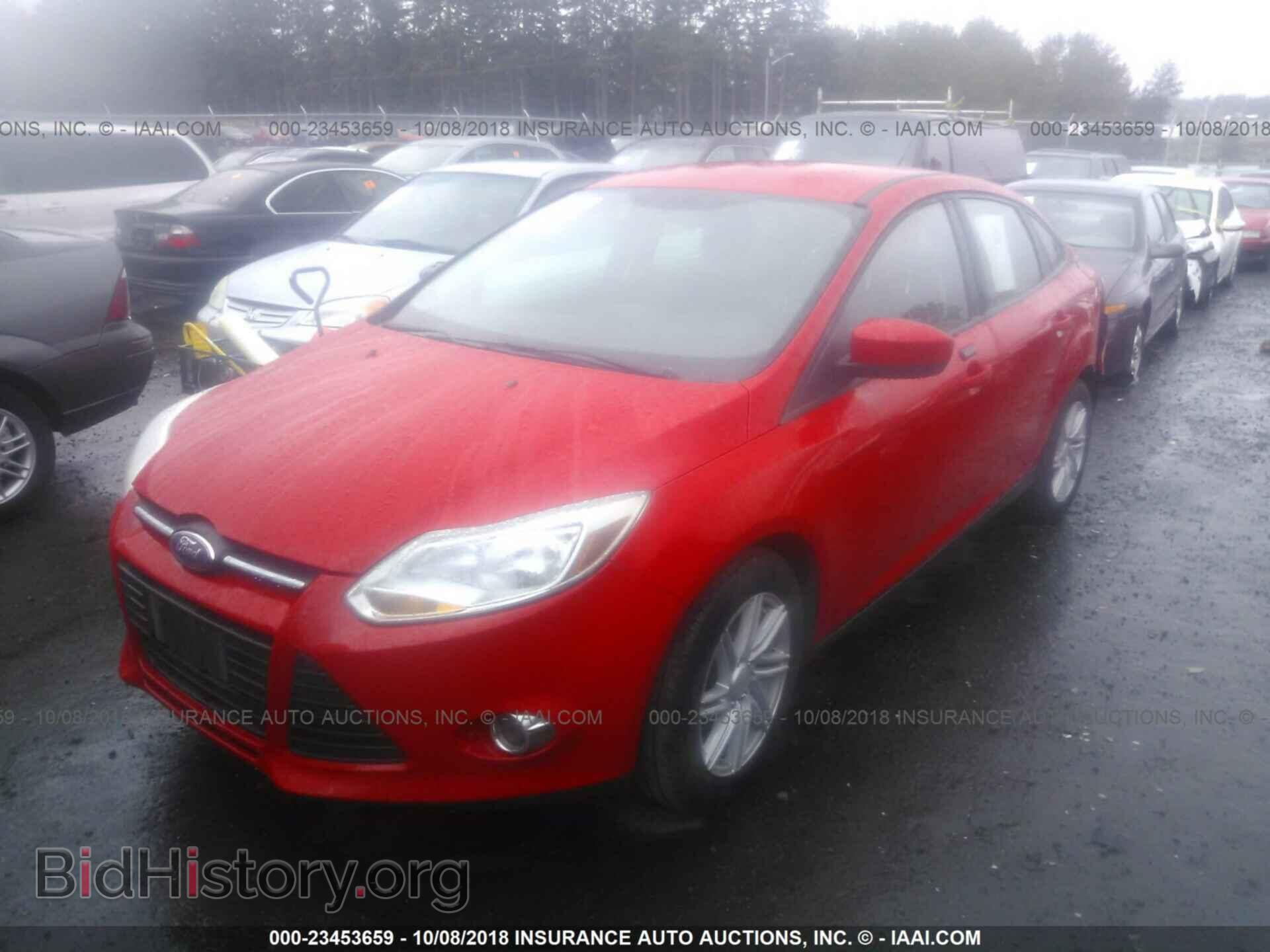 2012 Ford Focus - VIN: 1FAHP3F22CL189820 - Фото 2