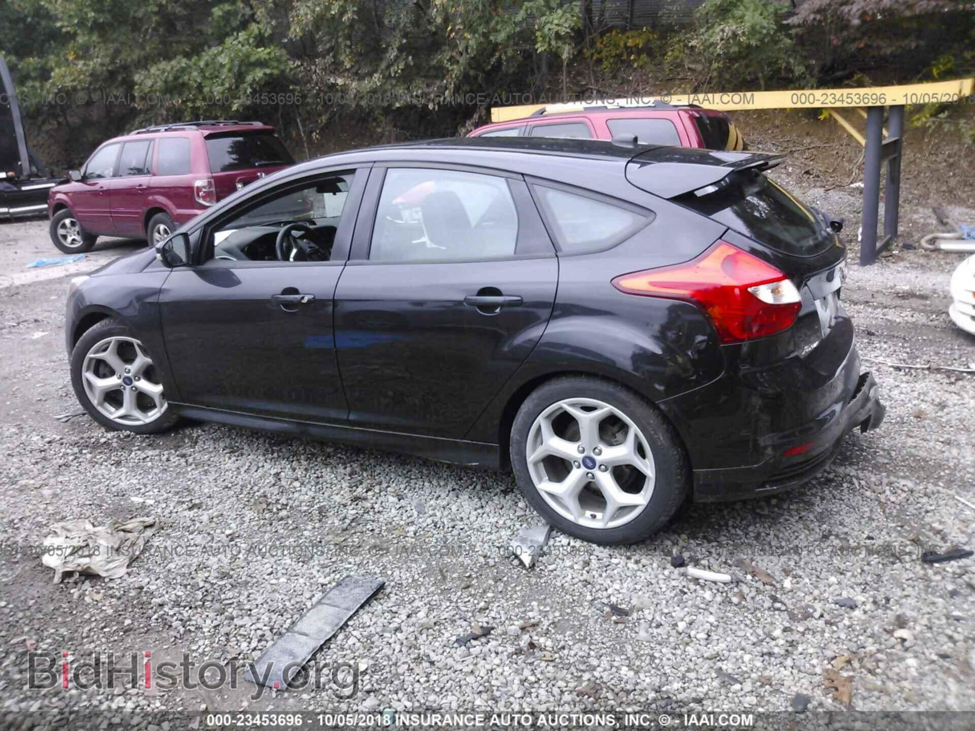 2014 Ford Focus - VIN: 1FADP3L98EL354045 - Photo 3