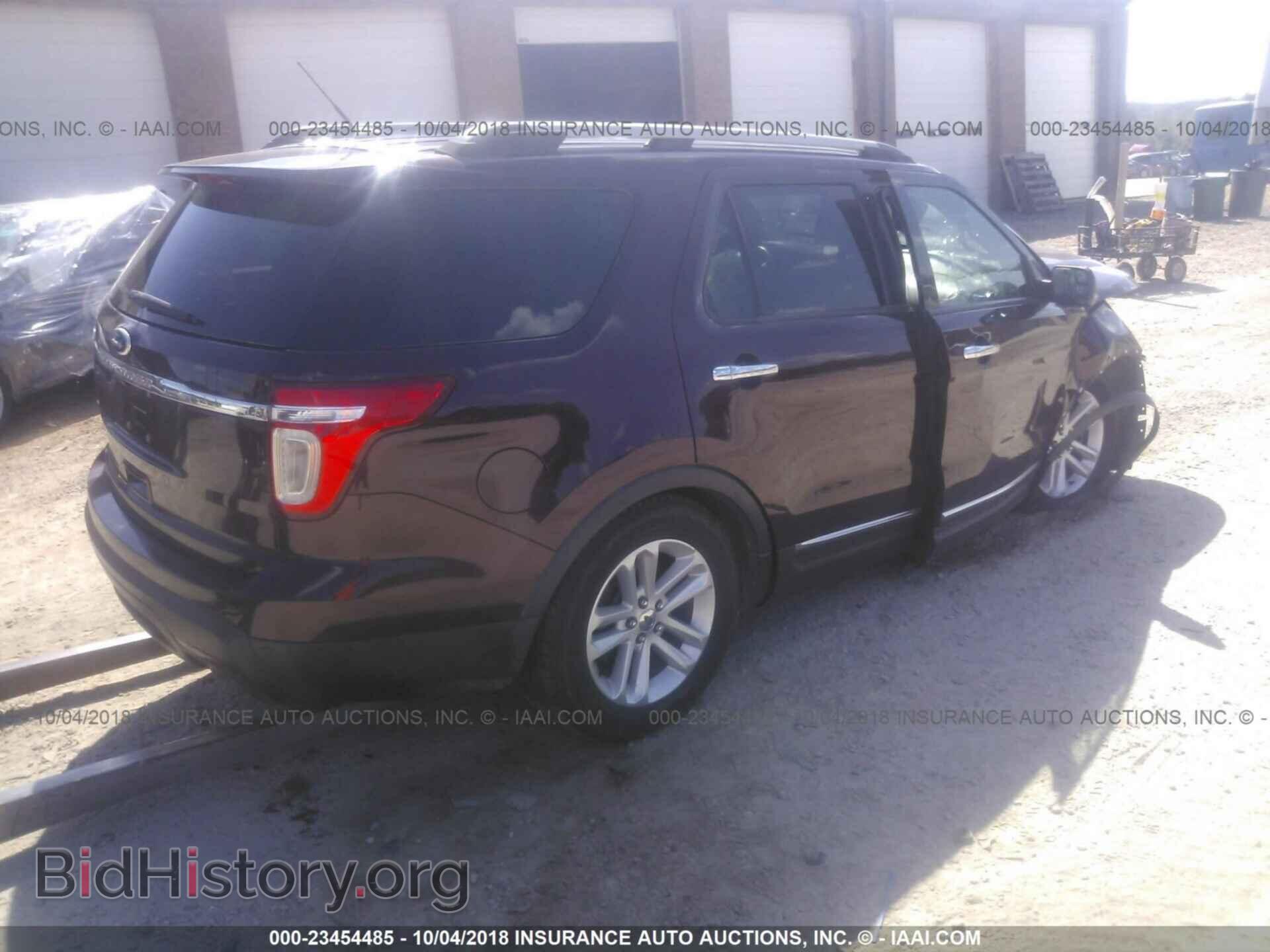 2011 Ford Explorer - VIN: 1FMHK7D84BGA60472 - Фото 4