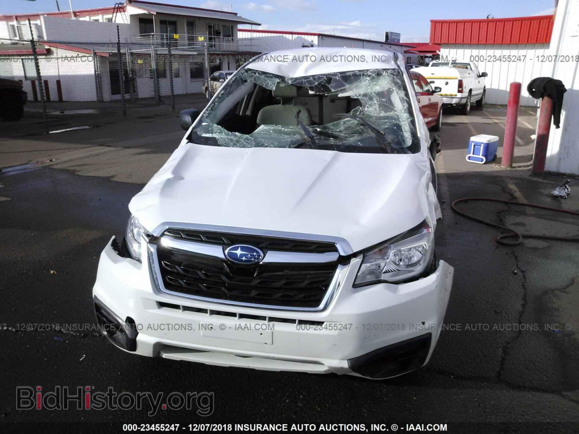 2017 Subaru Forester - VIN: JF2SJAAC4HH801131 - Фото 6