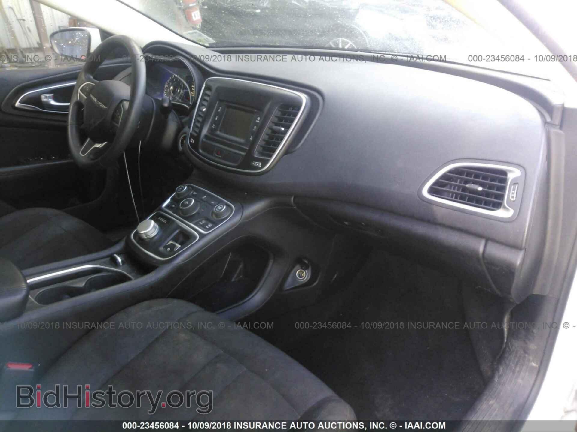 2015 Chrysler 200 - VIN: 1C3CCCAB2FN677993 - Фото 5