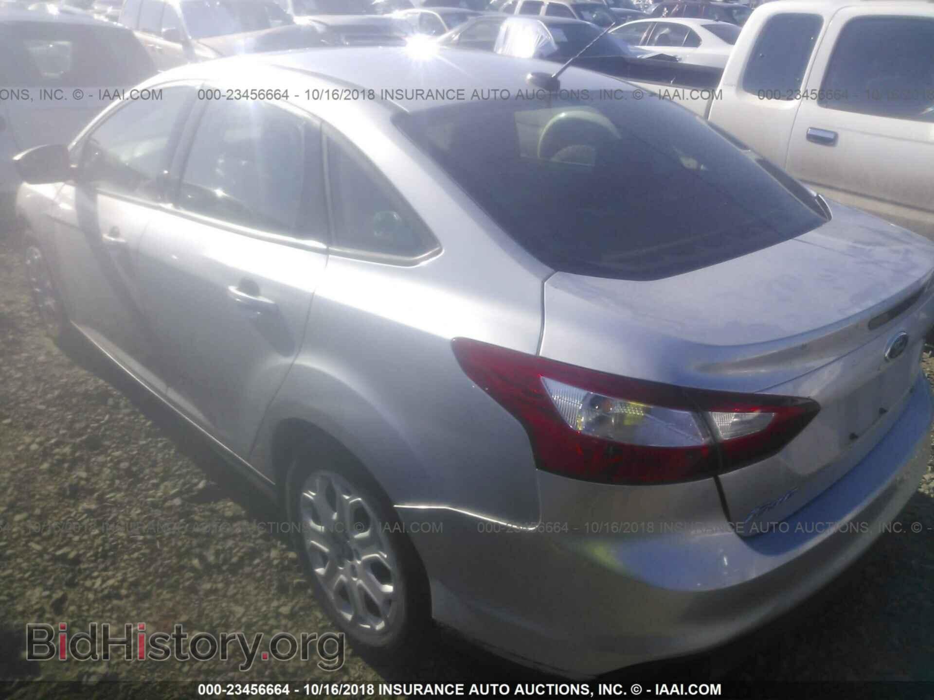 2012 Ford Focus - VIN: 1FAHP3F23CL430073 - Photo 3