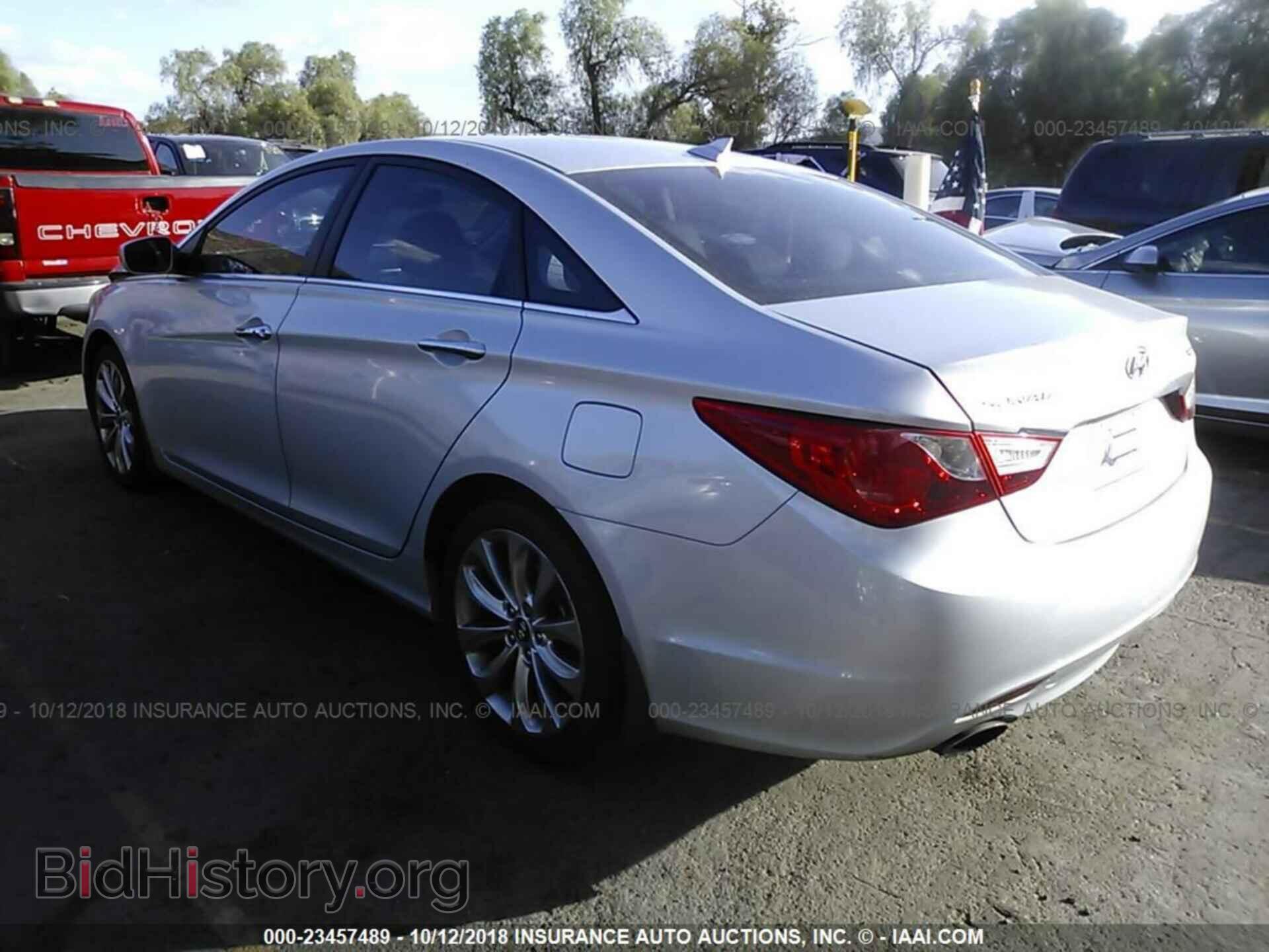 2012 Hyundai Sonata - VIN: 5NPEC4AB0CH405156 - Фото 3