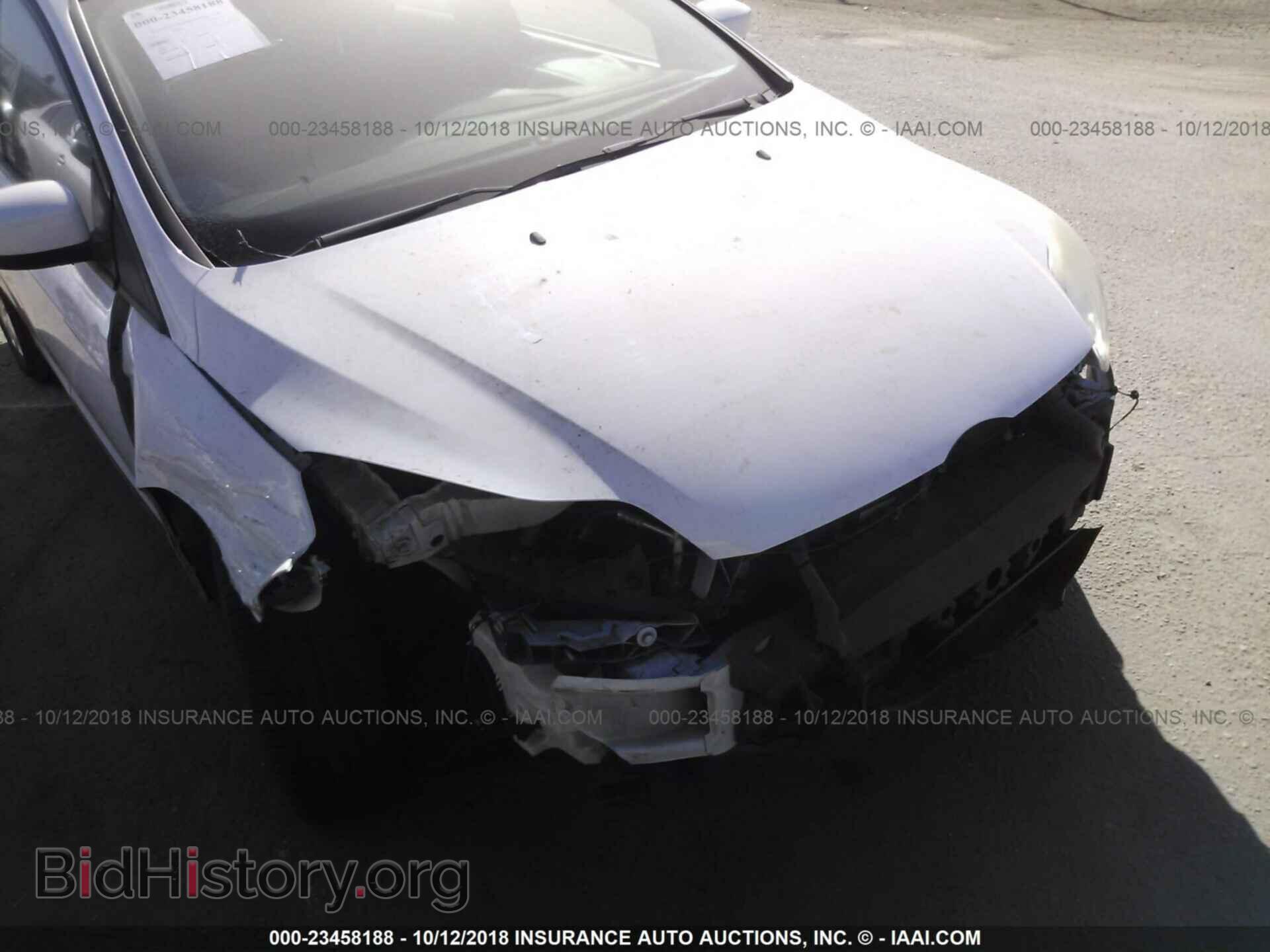 2012 Ford Focus - VIN: 1FAHP3F23CL183590 - Photo 6