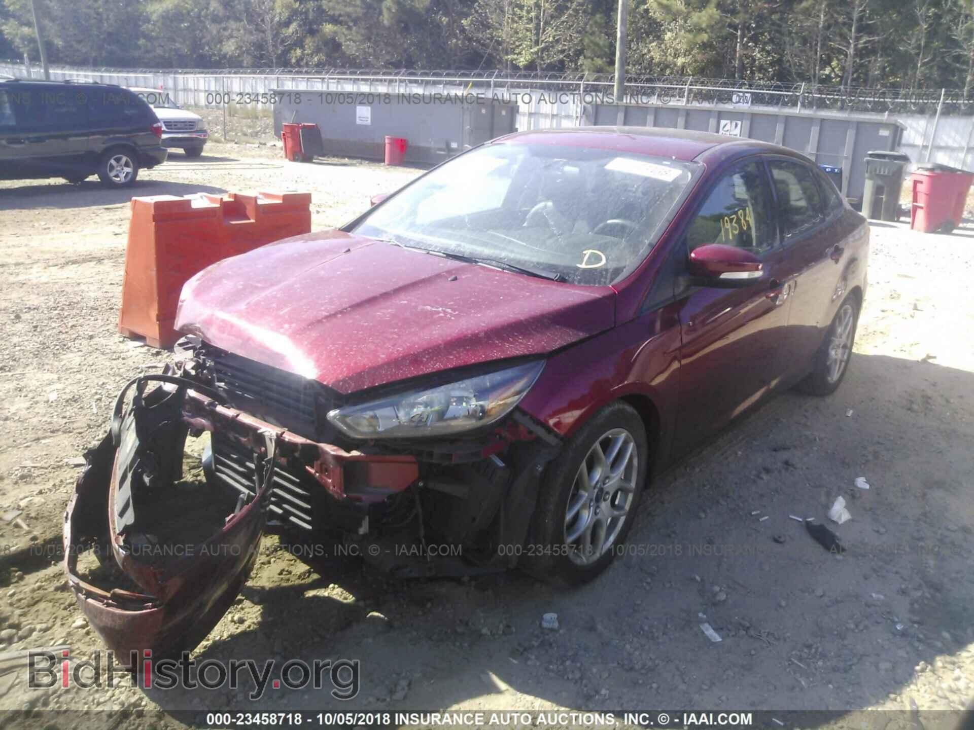 2015 Ford Focus - VIN: 1FADP3F21FL369891 - Photo 2