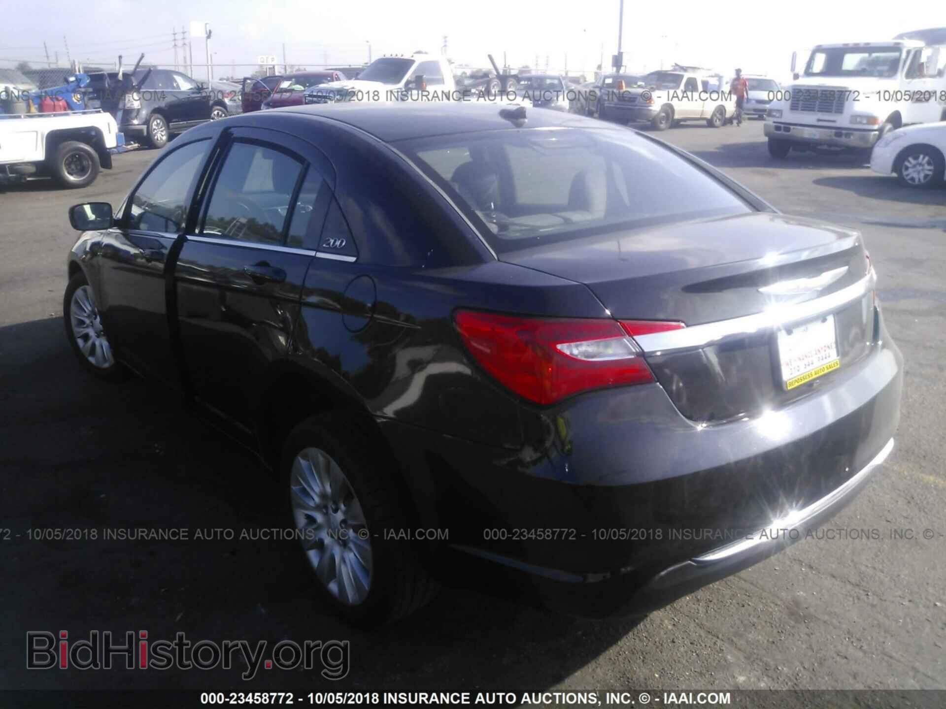 2013 Chrysler 200 - VIN: 1C3CCBABXDN691311 - Photo 3