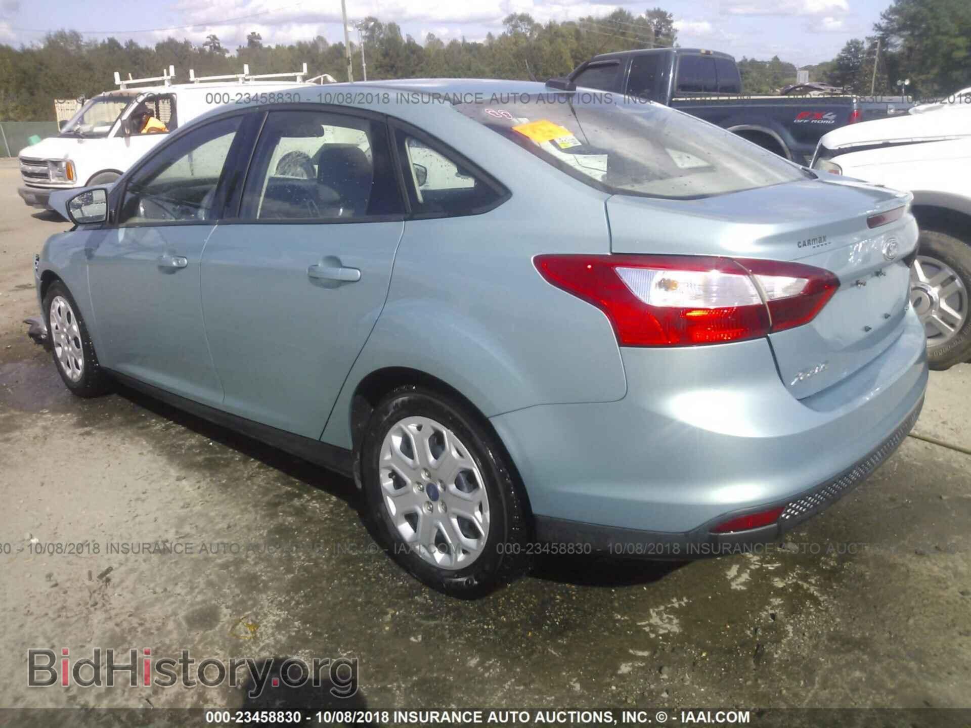 2012 Ford Focus - VIN: 1FAHP3F28CL347027 - Photo 3