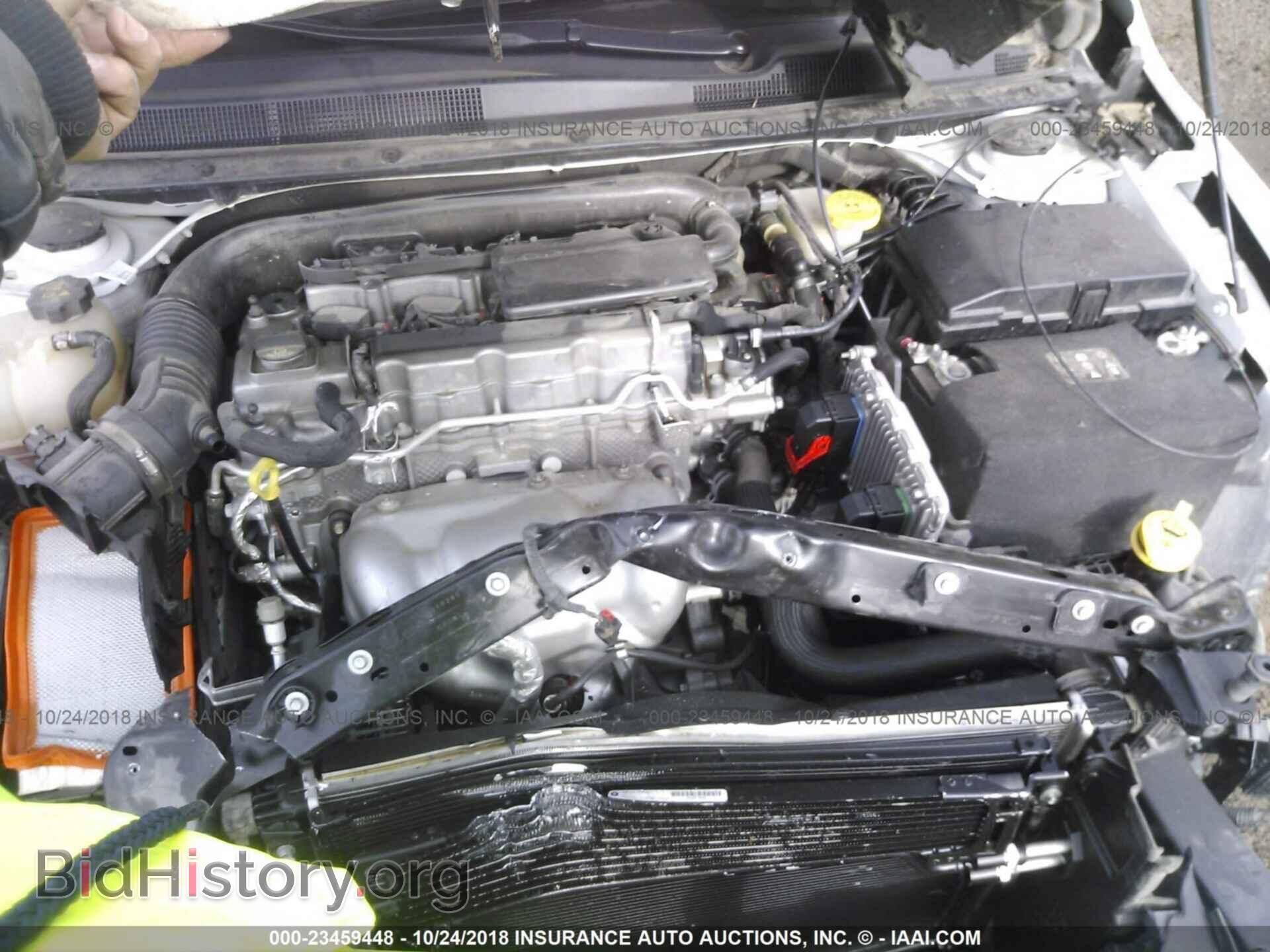 2016 Chrysler 200 - VIN: 1C3CCCBB2GN162685 - Фото 10