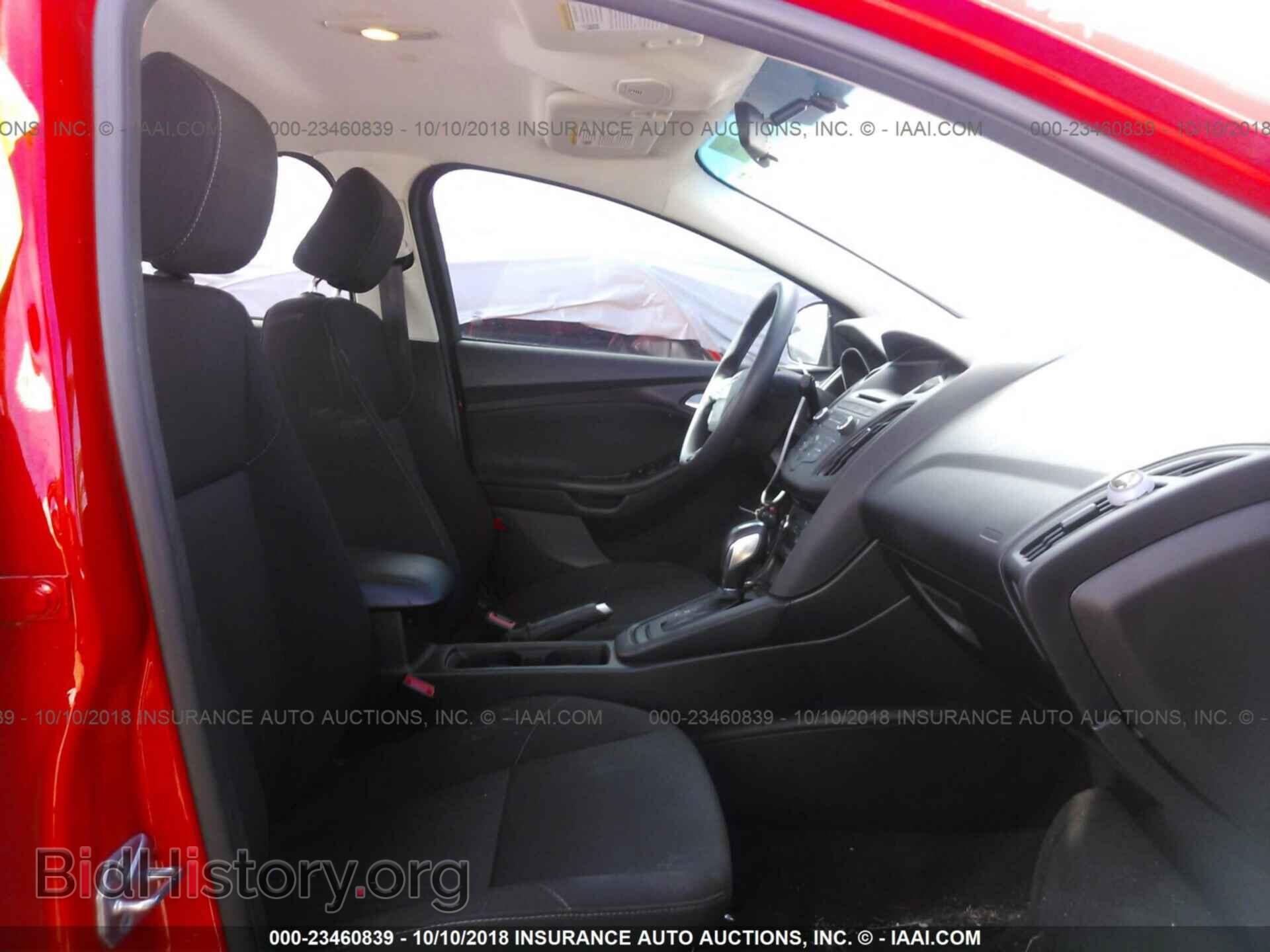 2016 Ford Focus - VIN: 1FADP3F29GL291345 - Photo 5