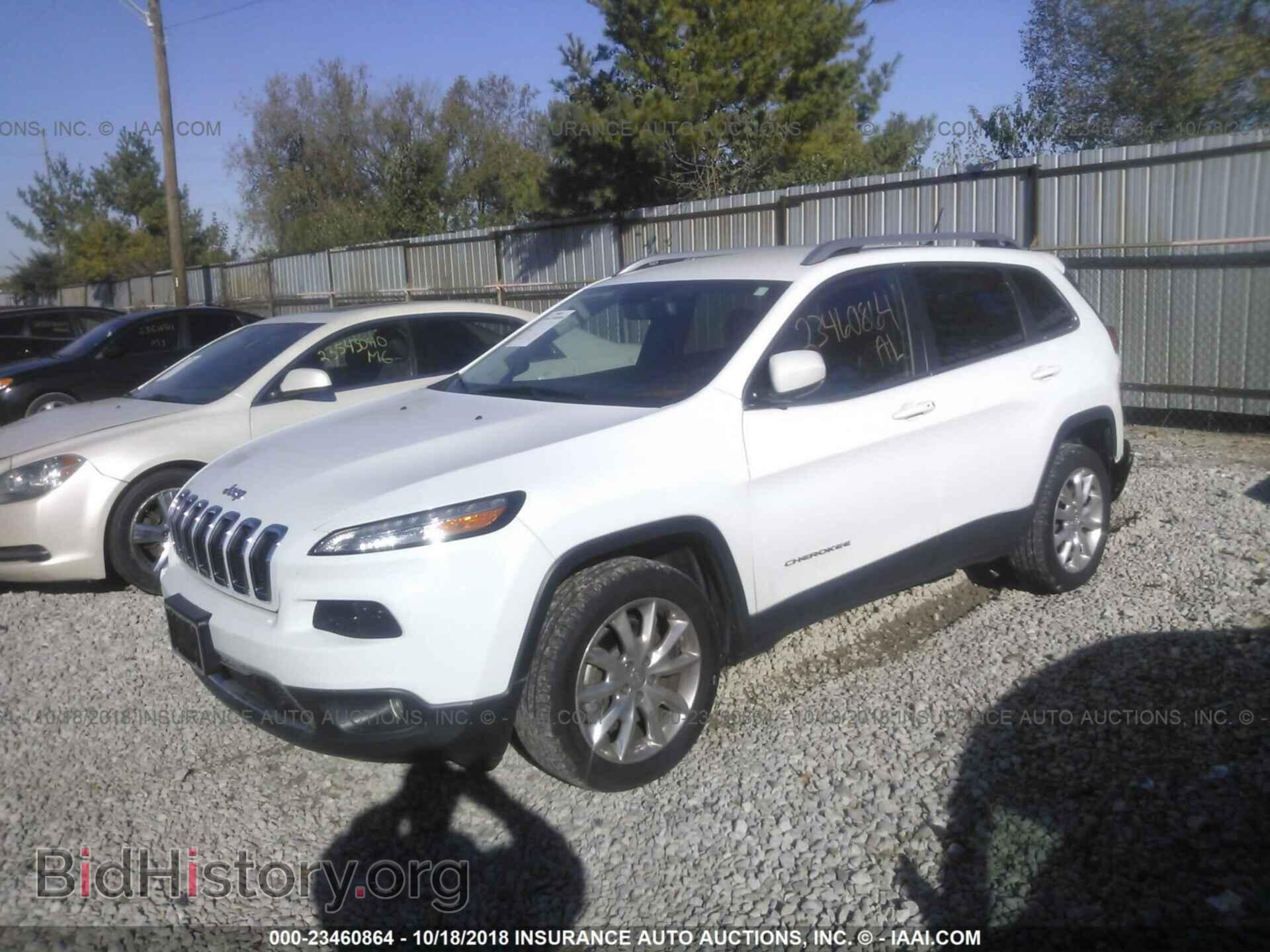 2014 Jeep Cherokee - VIN: 1C4PJLDS8EW241737 - Photo 2