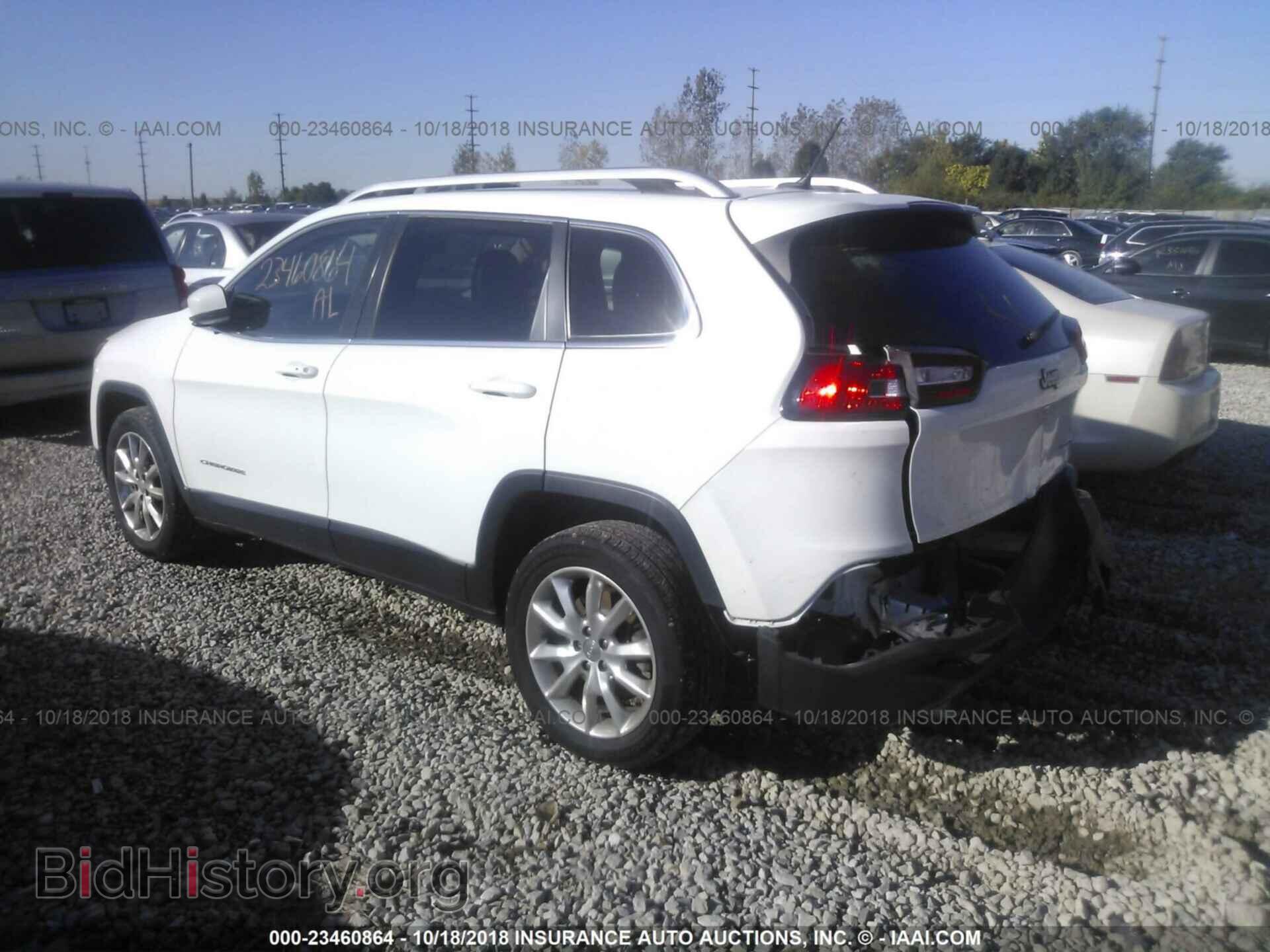2014 Jeep Cherokee - VIN: 1C4PJLDS8EW241737 - Photo 3