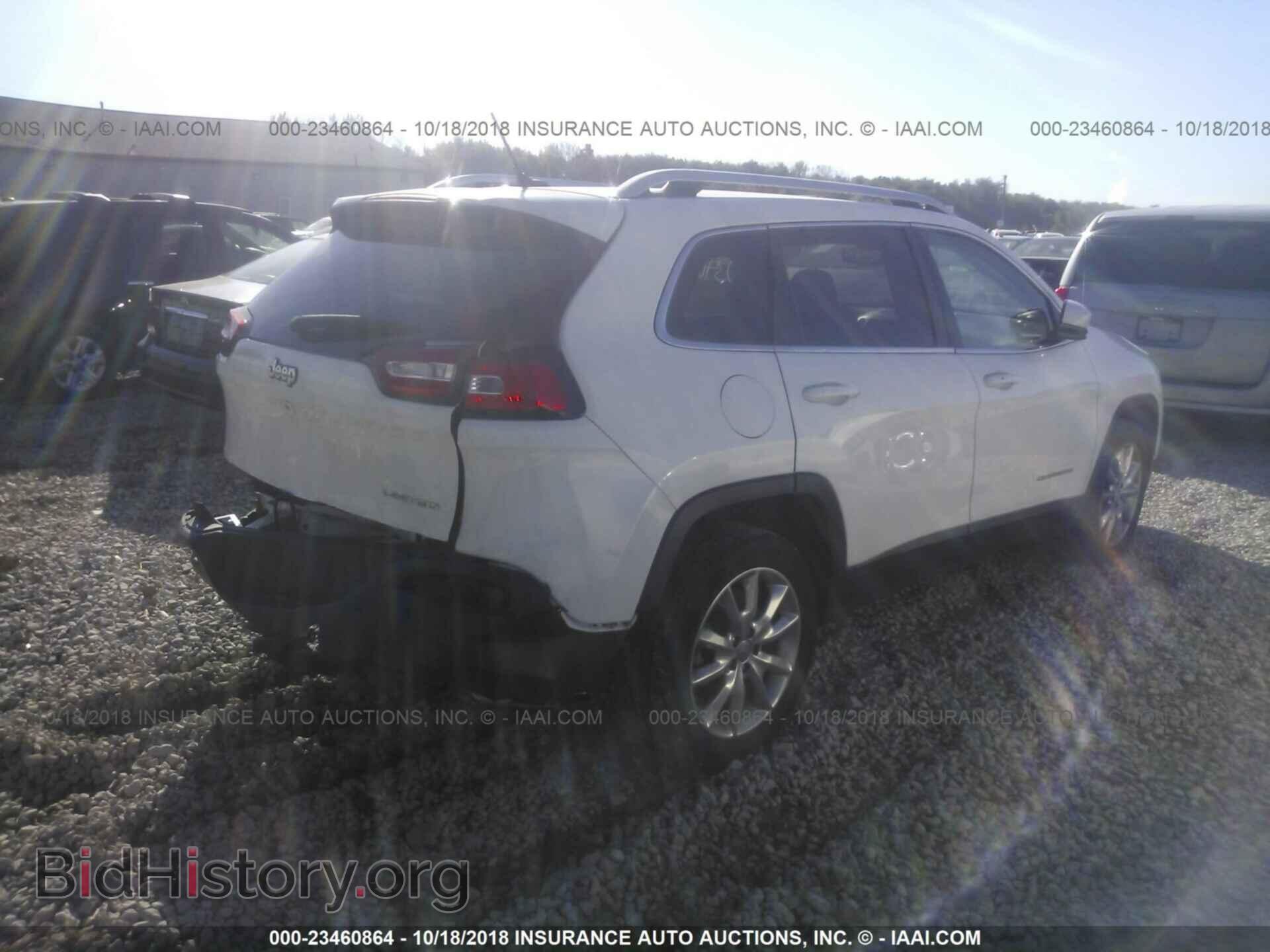 2014 Jeep Cherokee - VIN: 1C4PJLDS8EW241737 - Photo 4
