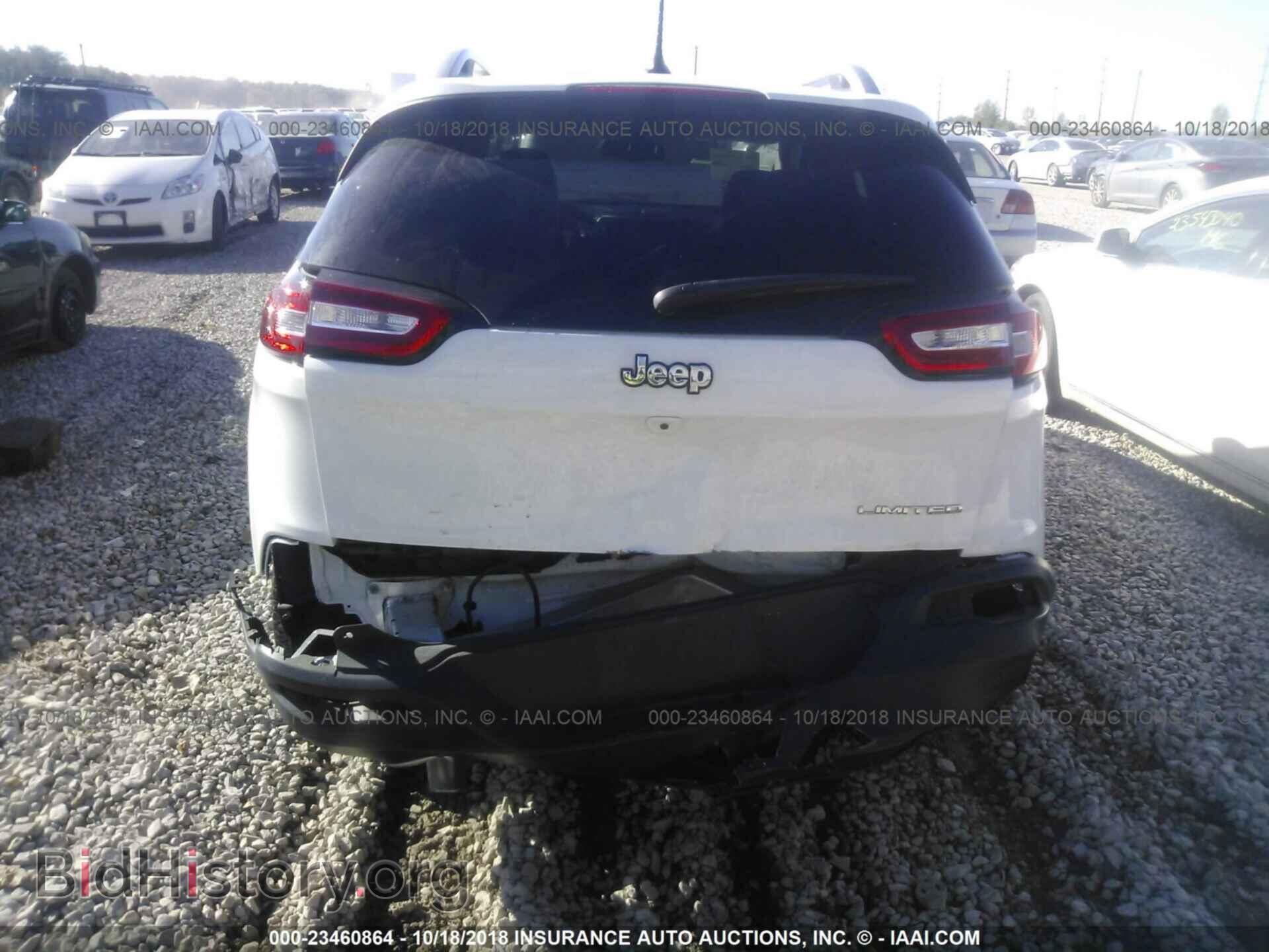 2014 Jeep Cherokee - VIN: 1C4PJLDS8EW241737 - Photo 6