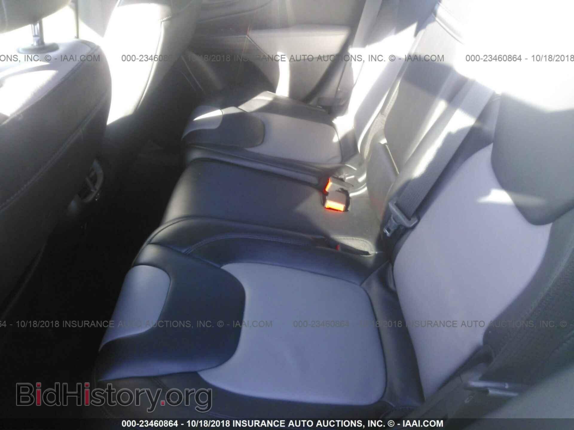 2014 Jeep Cherokee - VIN: 1C4PJLDS8EW241737 - Photo 8