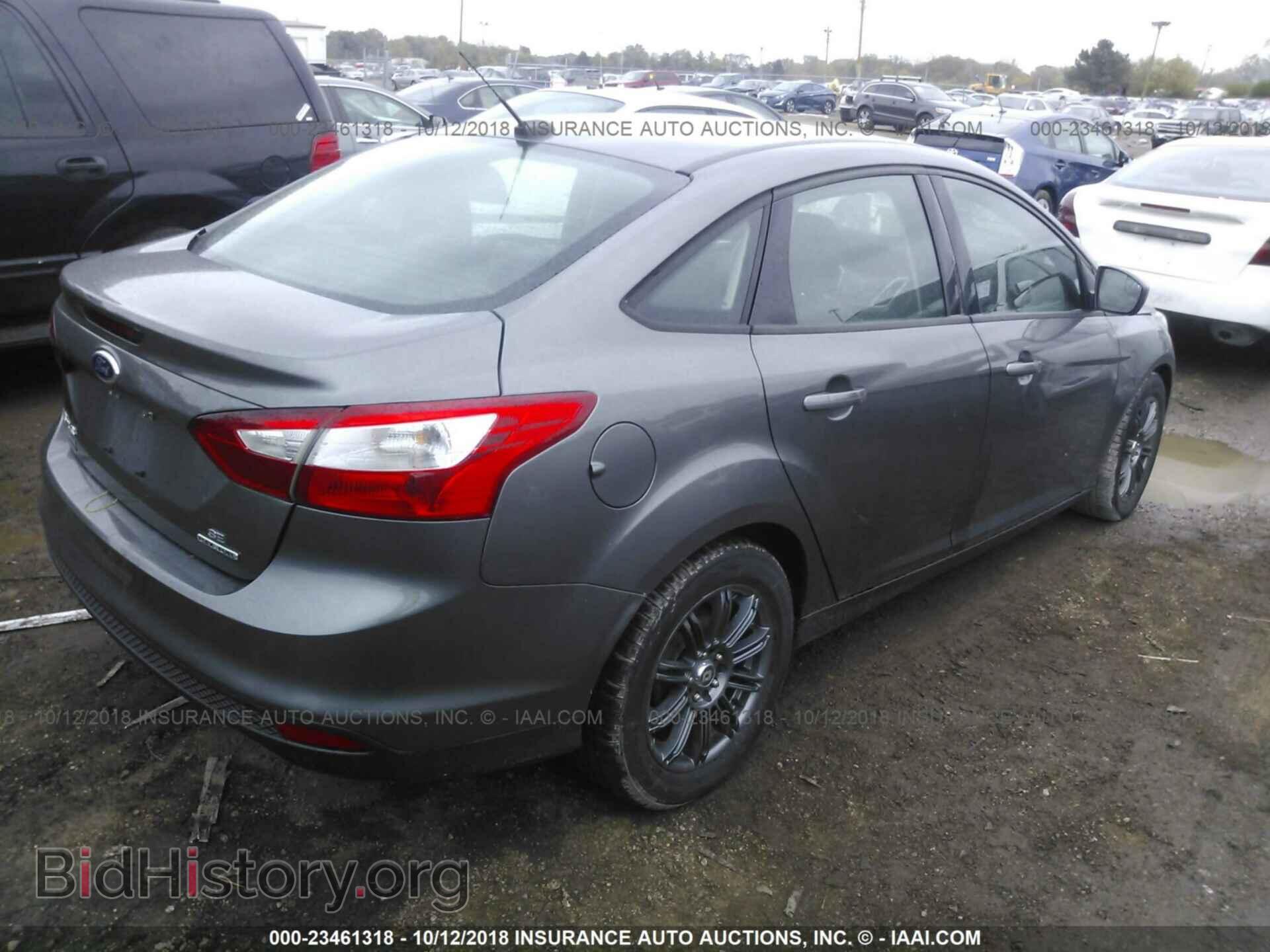 2012 Ford Focus - VIN: 1FAHP3F23CL390853 - Фото 4