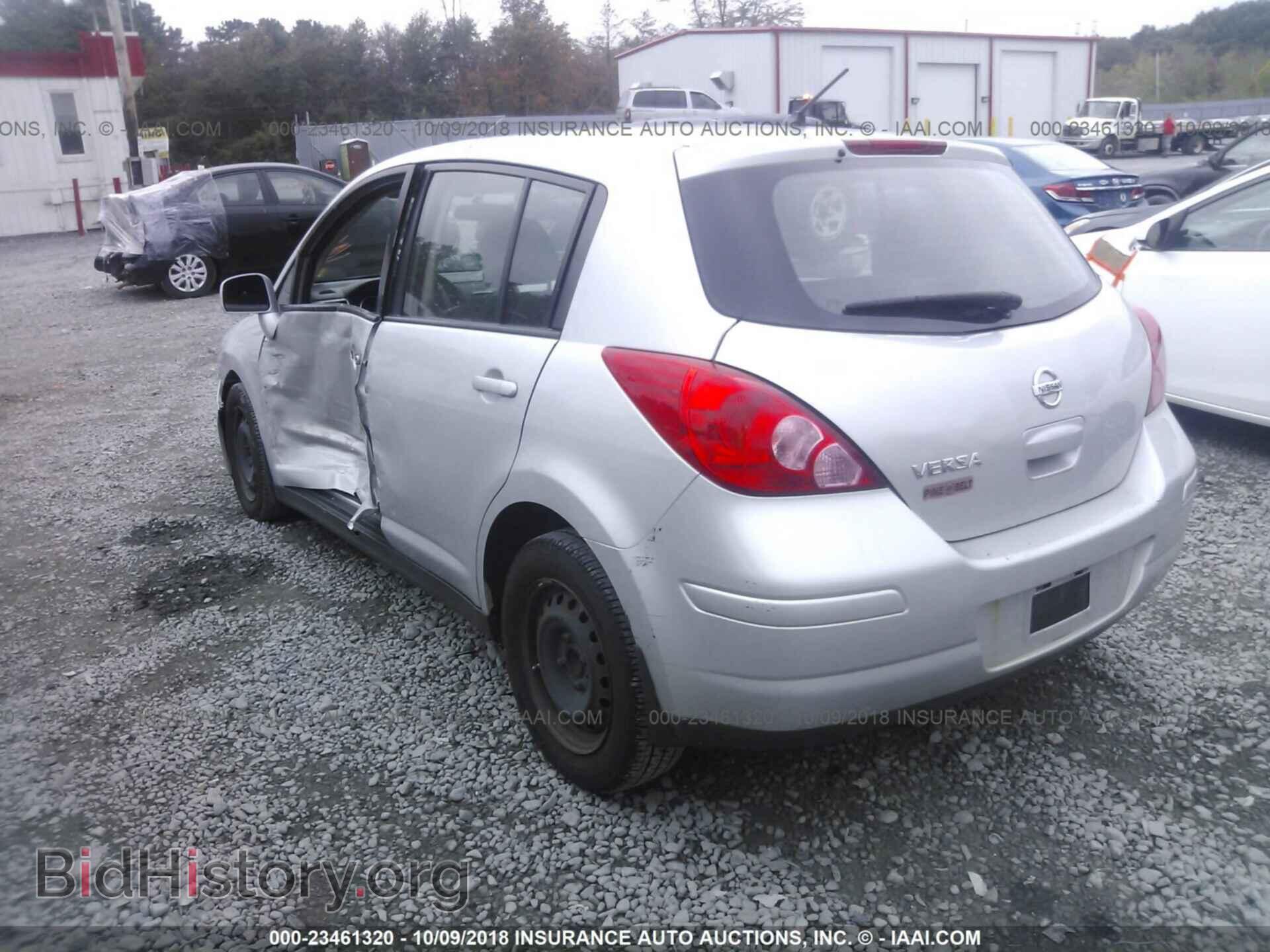 2011 Nissan Versa - VIN: 3N1BC1CP7BL416229 - Фото 3