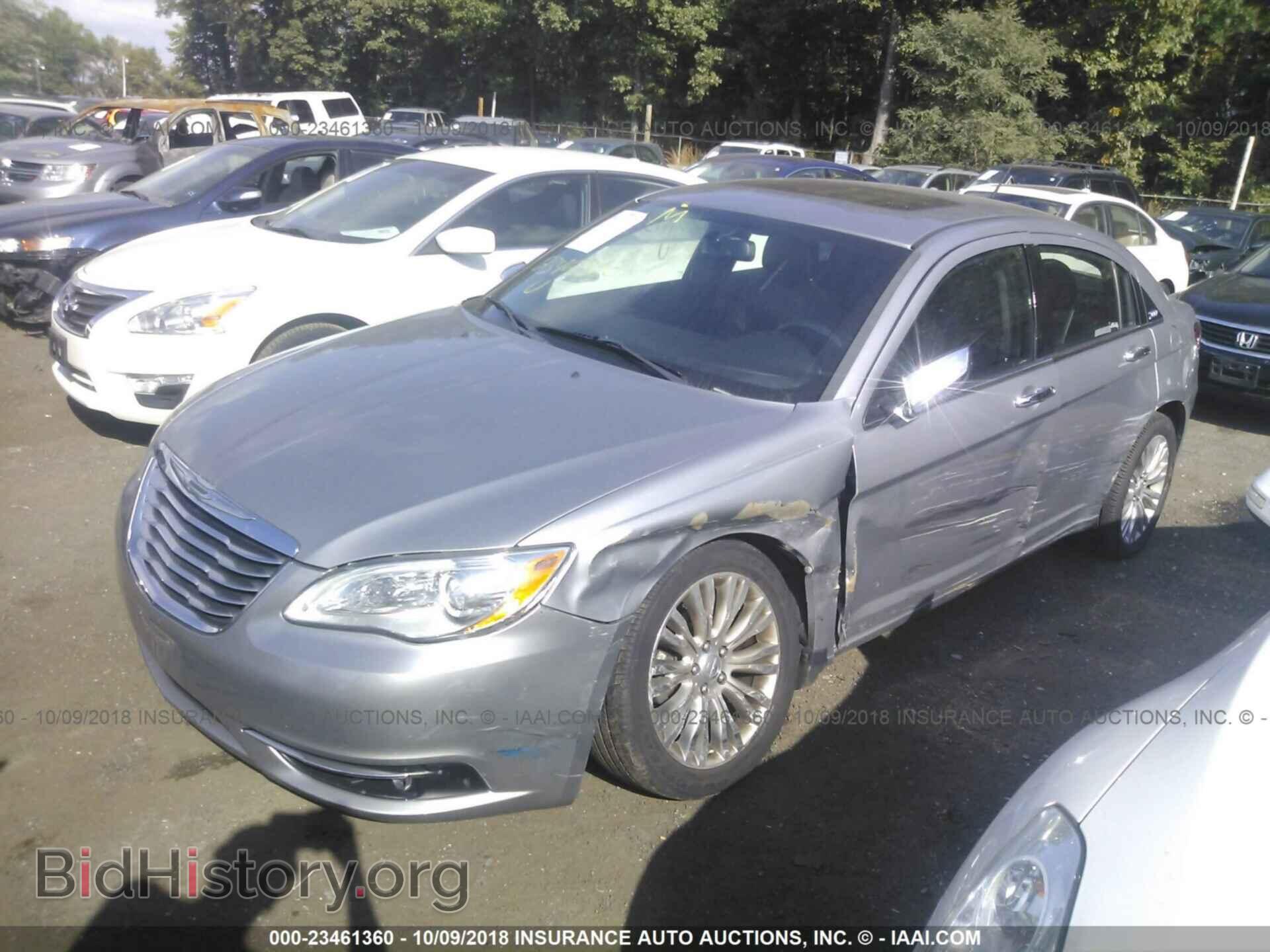 2013 Chrysler 200 - VIN: 1C3CCBCG6DN715791 - Photo 2