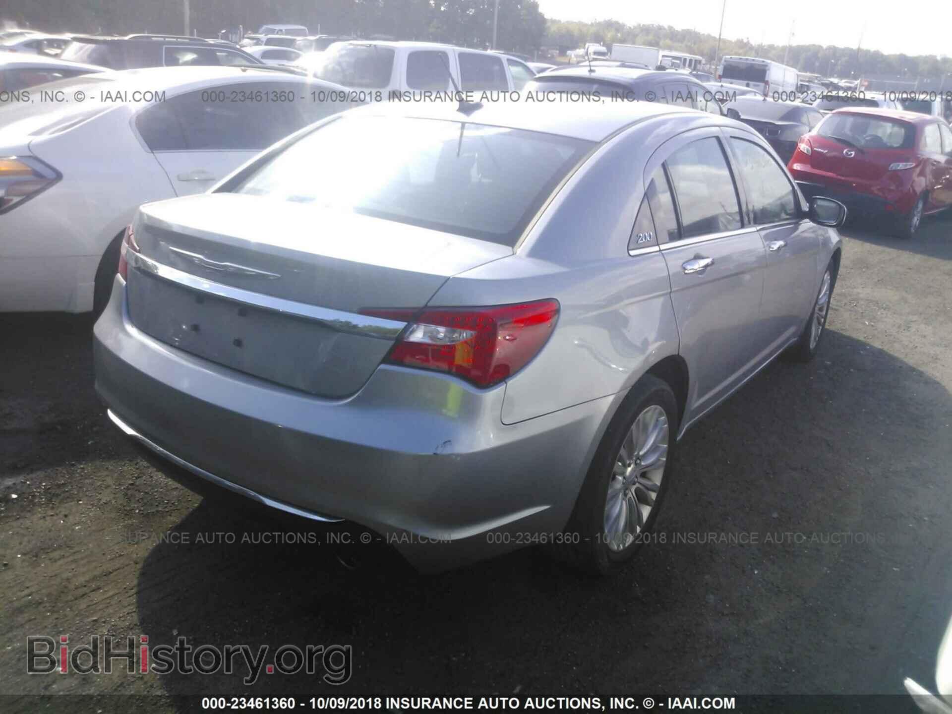 2013 Chrysler 200 - VIN: 1C3CCBCG6DN715791 - Photo 4