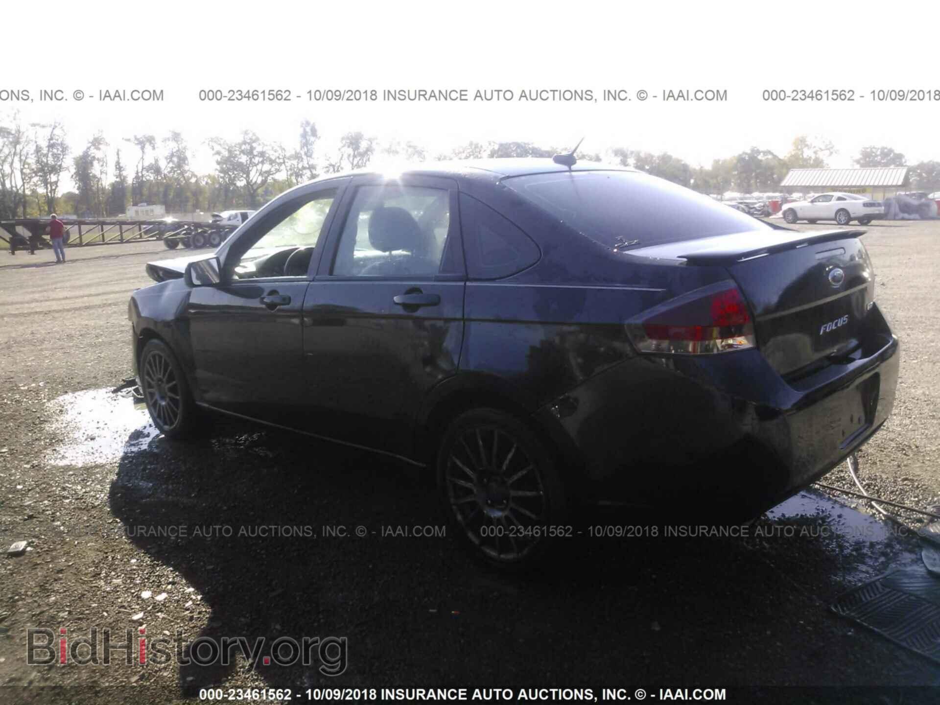 2011 Ford Focus - VIN: 1FAHP3GN9BW107734 - Фото 3