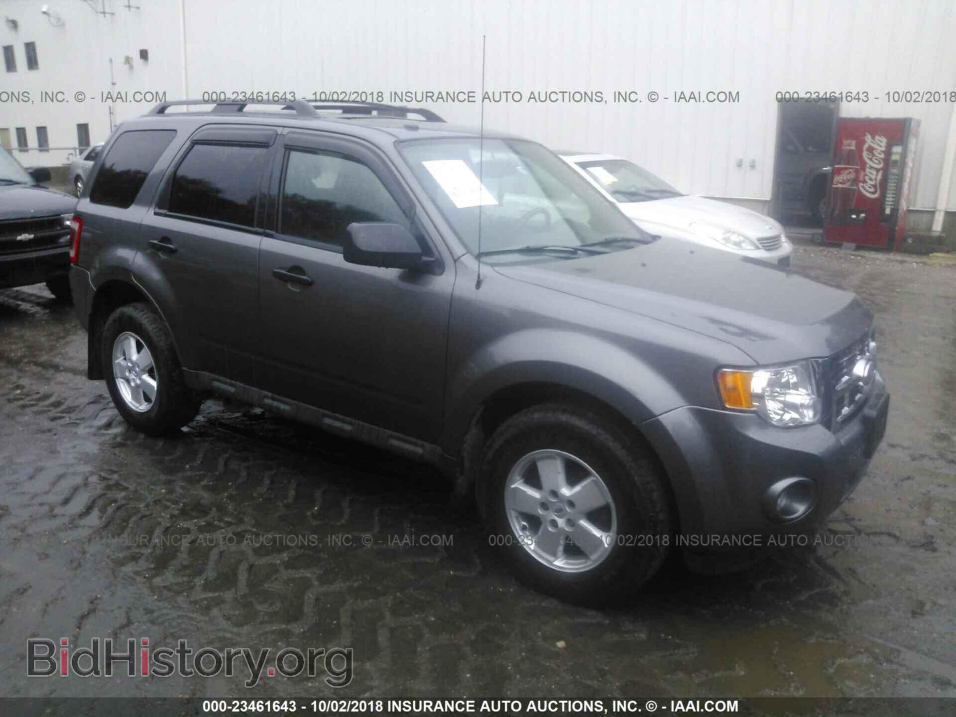 Photo 1FMCU9D73BKC46556 - Ford Escape 2011