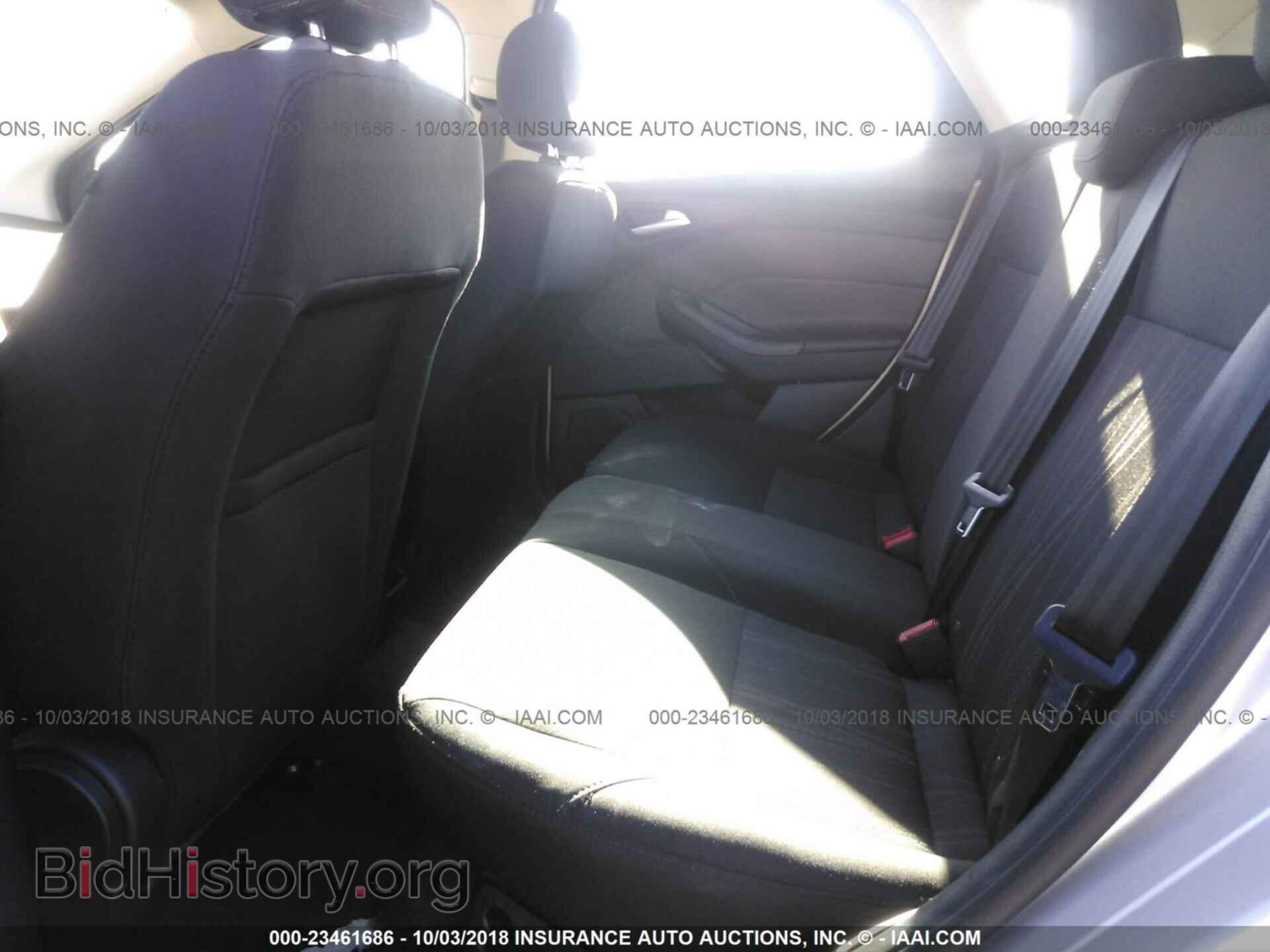 2017 Ford Focus - VIN: 1FADP3M24HL264557 - Photo 8