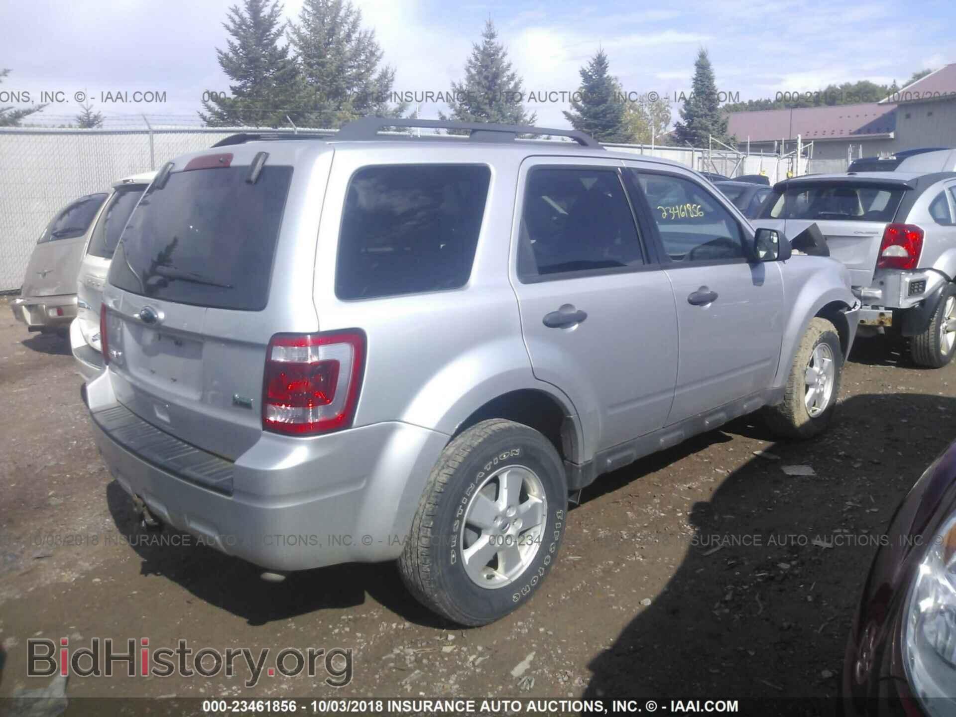 2012 Ford Escape - VIN: 1FMCU9DG1CKC70615 - Photo 4