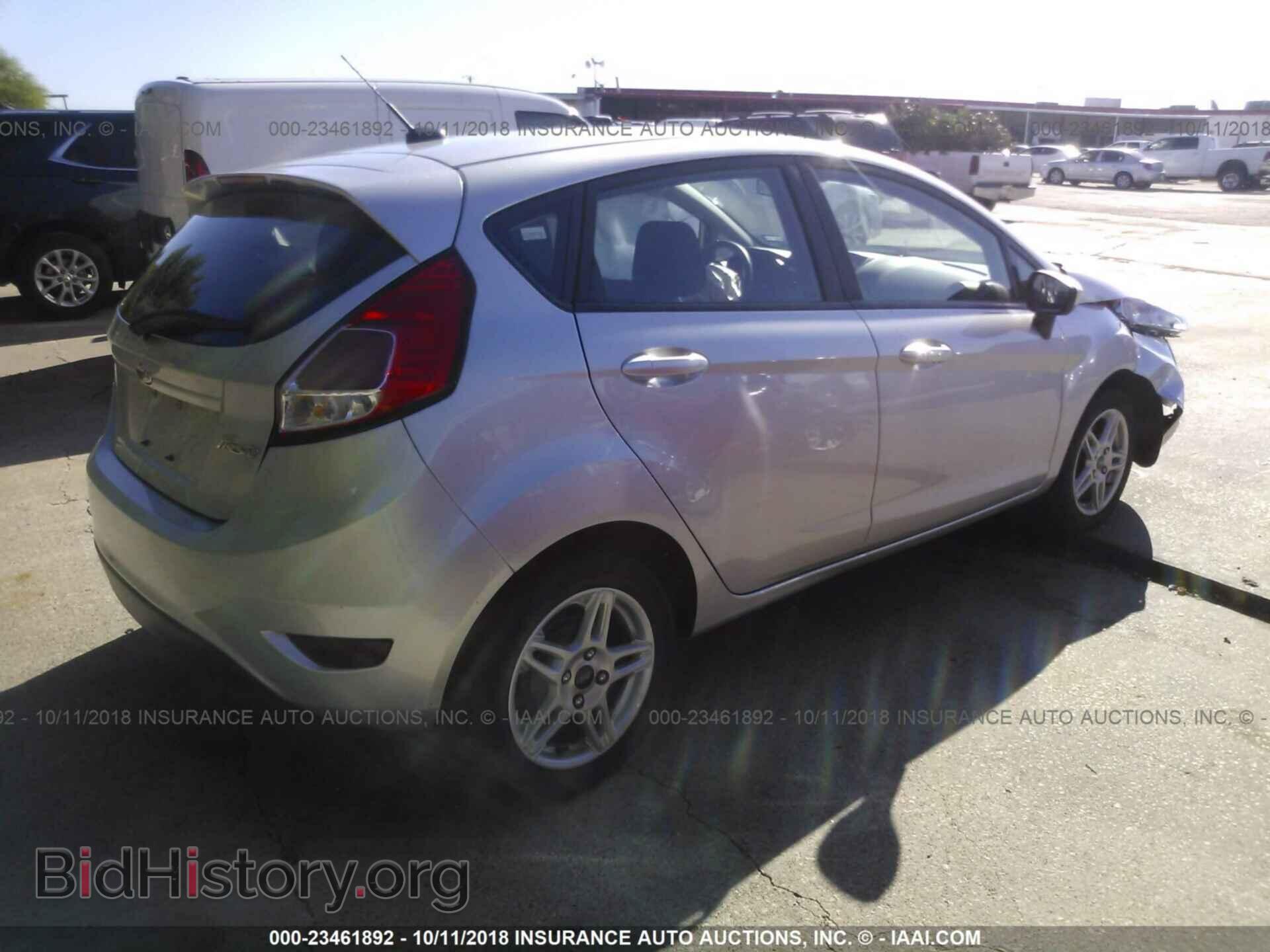 2017 Ford Fiesta - VIN: 3FADP4EJ4HM119268 - Фото 4