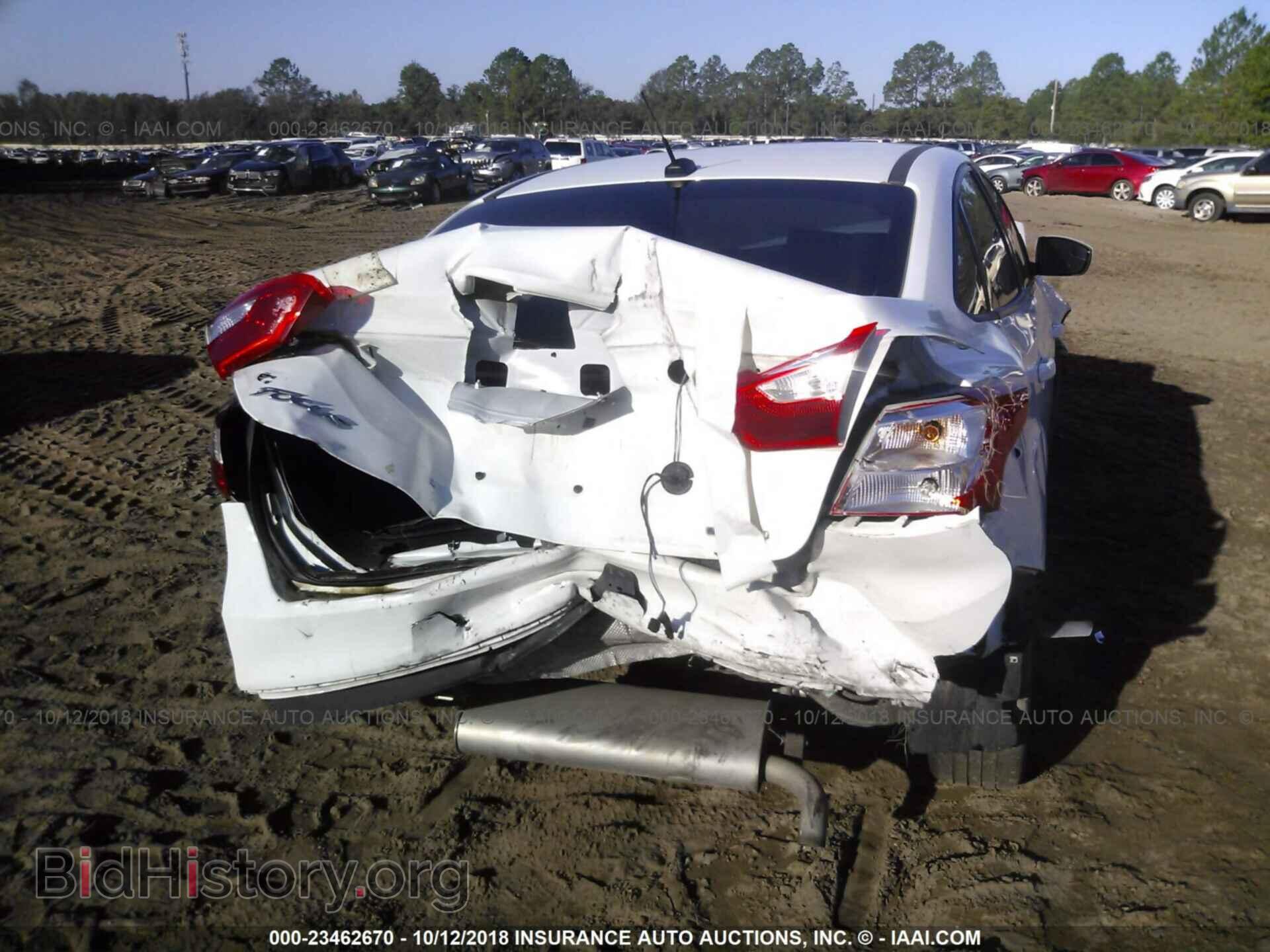 2012 Ford Focus - VIN: 1FAHP3F21CL396666 - Фото 6