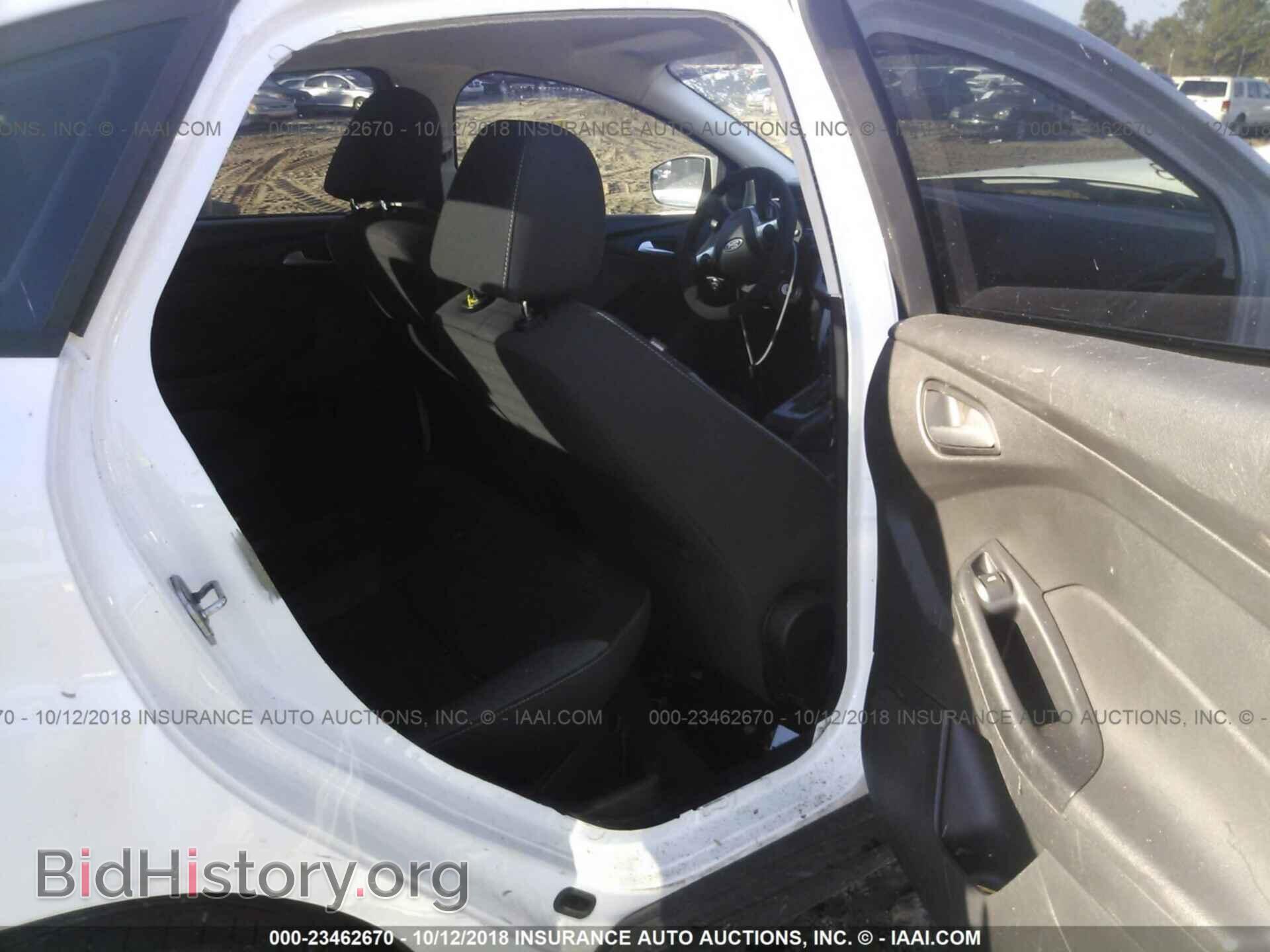 2012 Ford Focus - VIN: 1FAHP3F21CL396666 - Фото 8