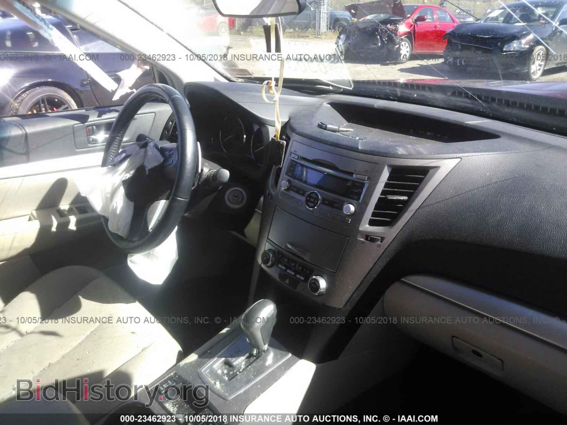 2011 Subaru Outback - VIN: 4S4BRBCC7B3425146 - Фото 5