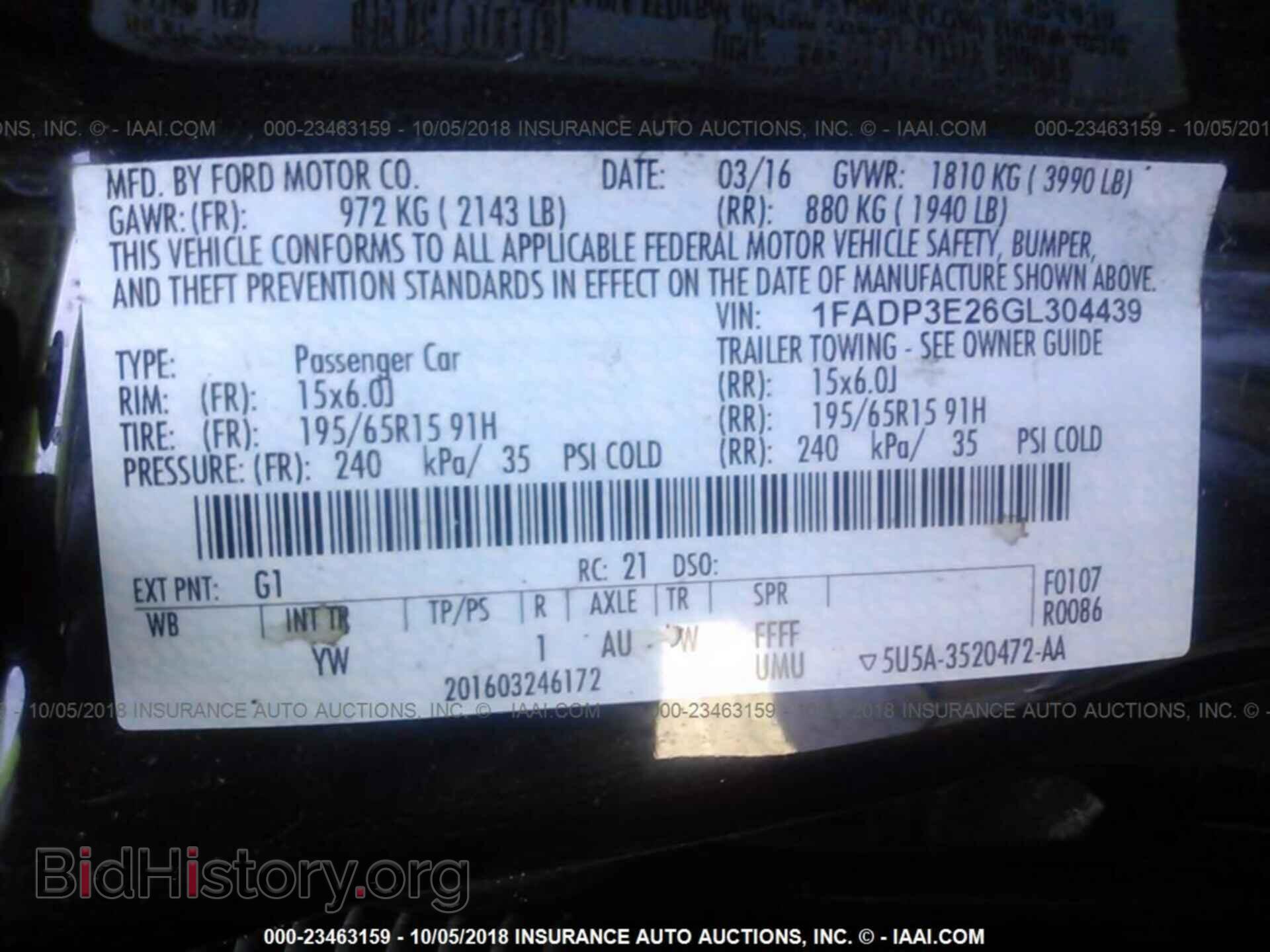 2016 Ford Focus - VIN: 1FADP3E26GL304439 - Photo 9