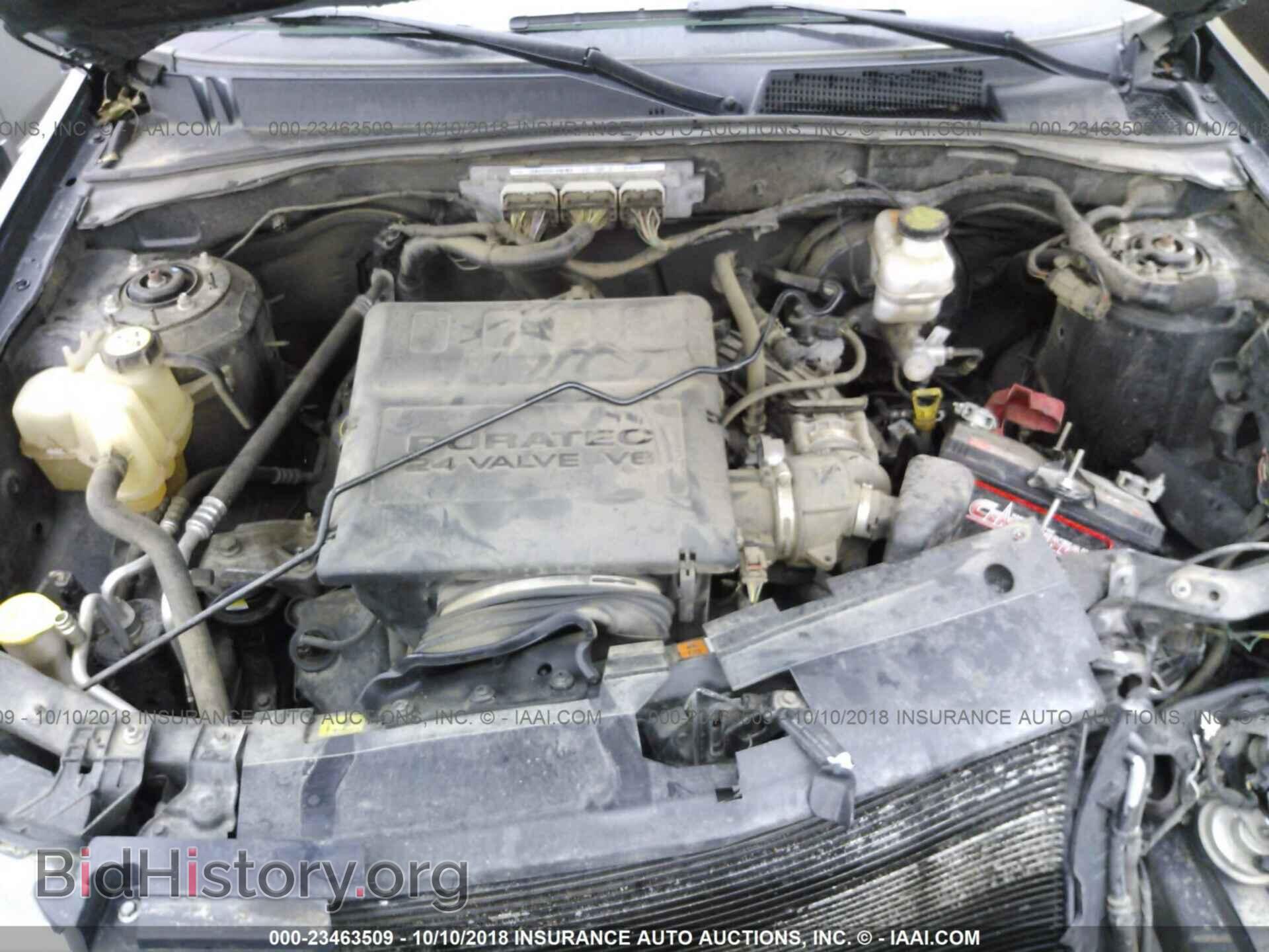 2011 Ford Escape - VIN: 1FMCU9DG1BKA07801 - Фото 10