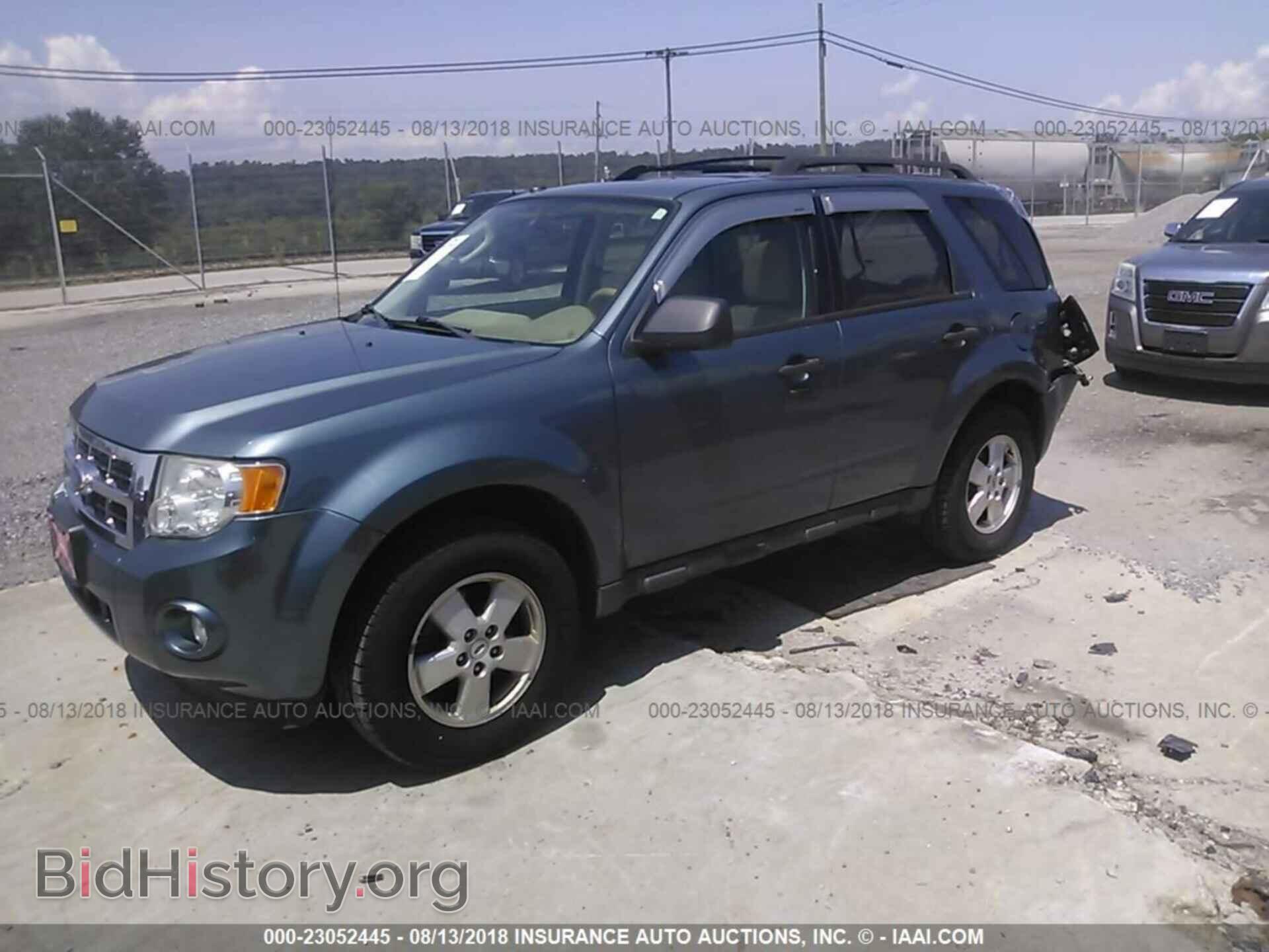 2011 FORD ESCAPE - VIN: 1FMCU9DG2BKC01415 - Photo 2