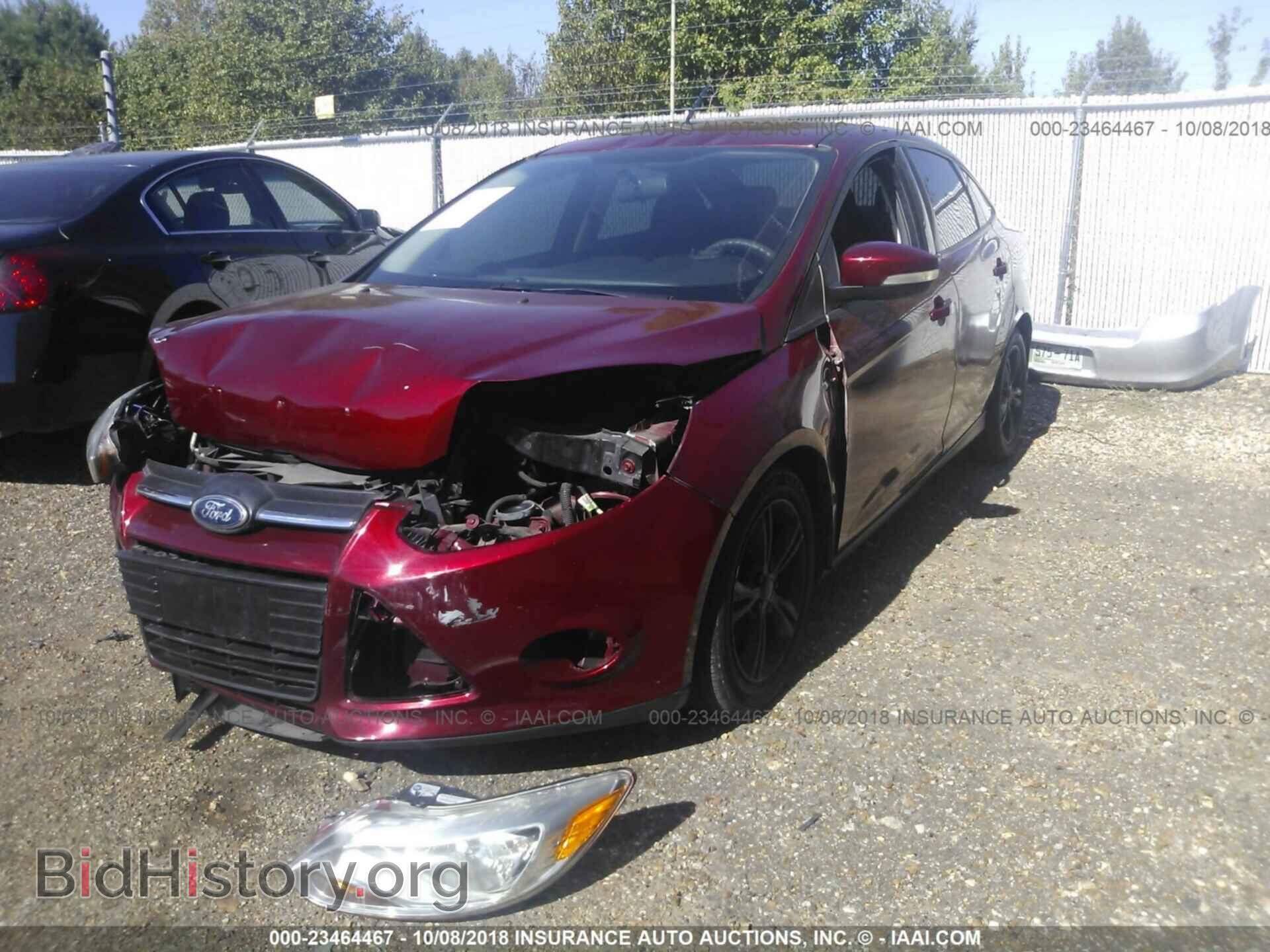2014 Ford Focus - VIN: 1FADP3F22EL115217 - Фото 2