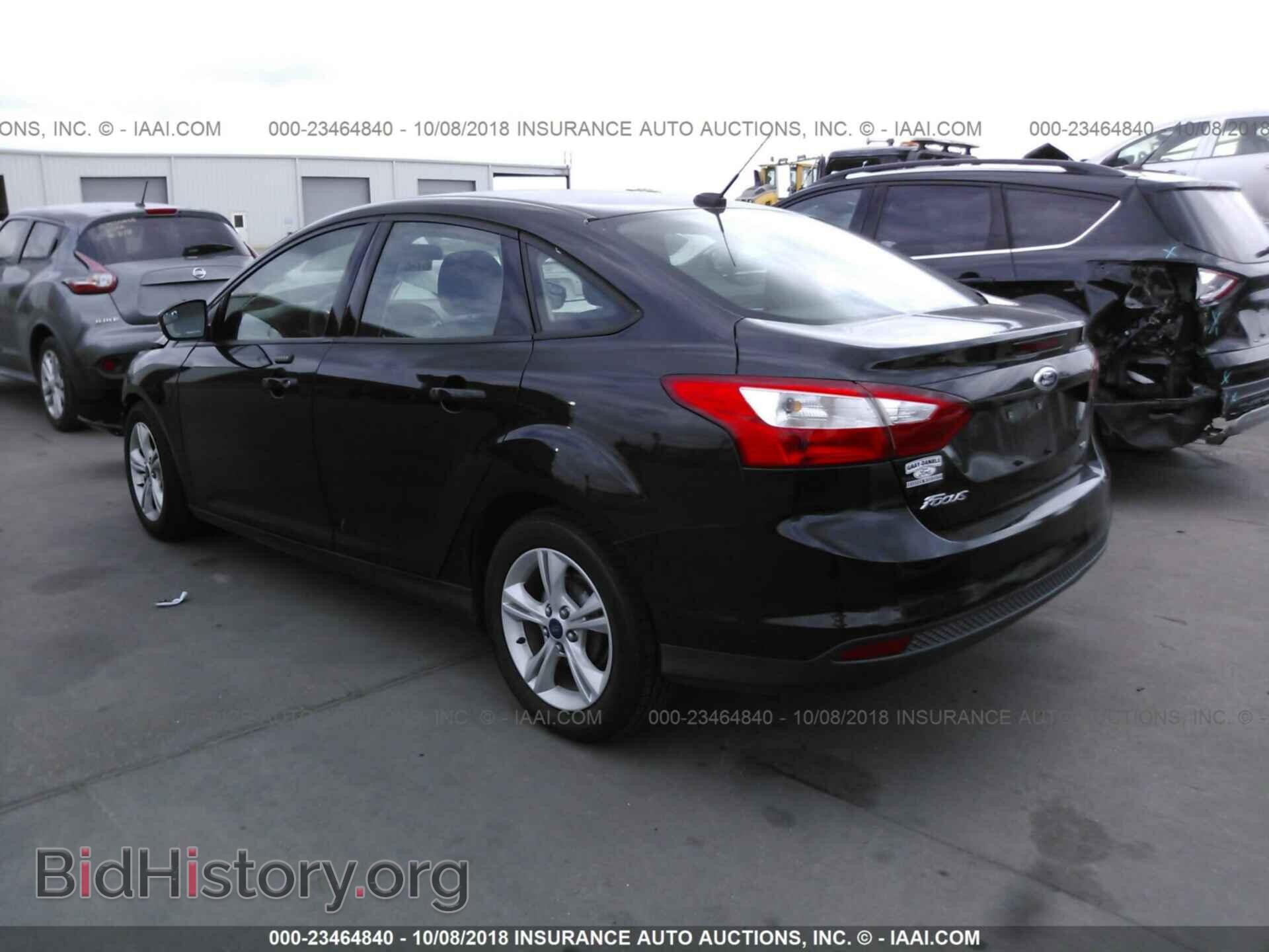 2014 Ford Focus - VIN: 1FADP3F27EL435102 - Photo 3