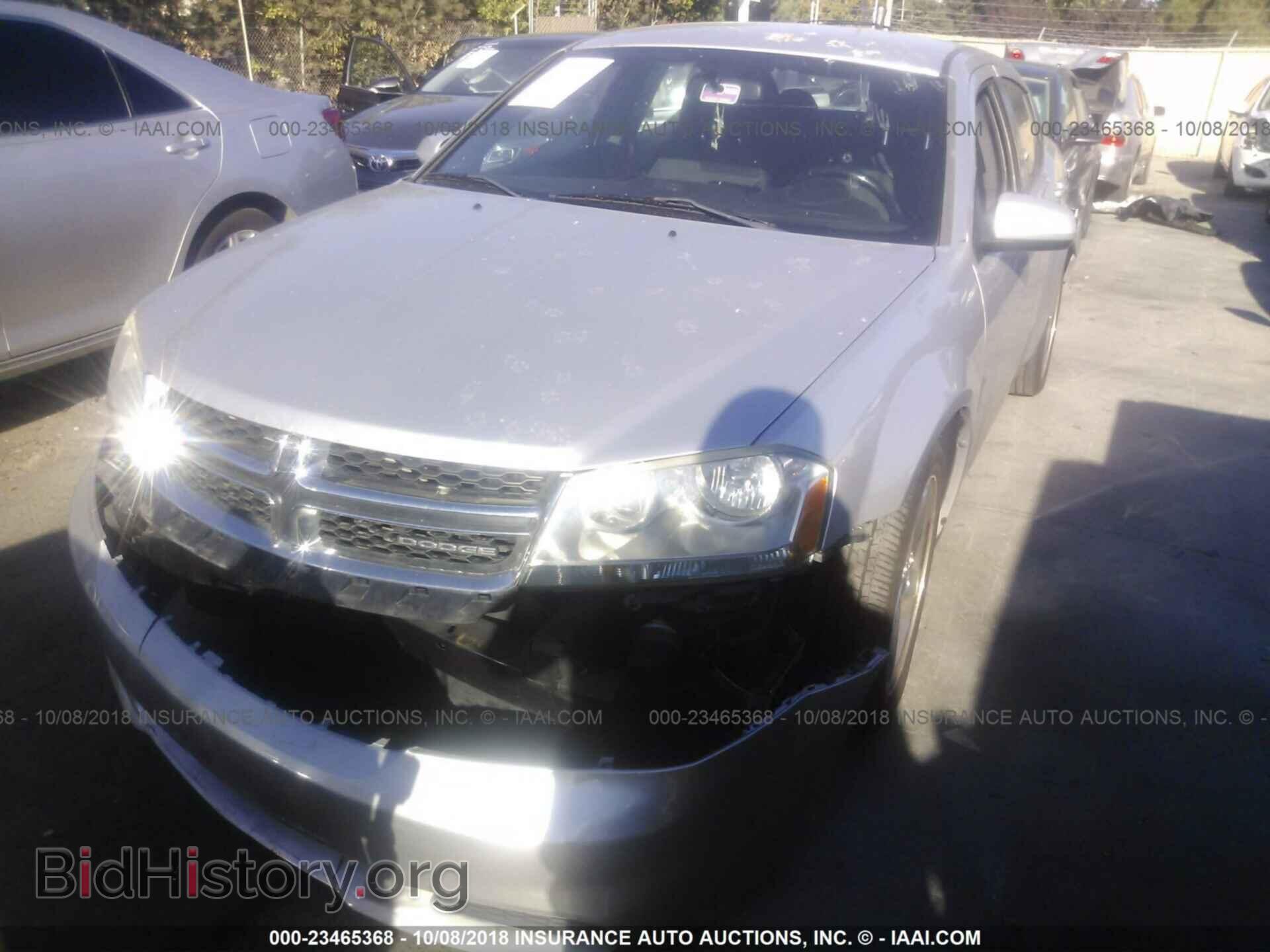 2011 DODGE AVENGER - VIN: 1B3BD1FB3BN556290 - Фото 2