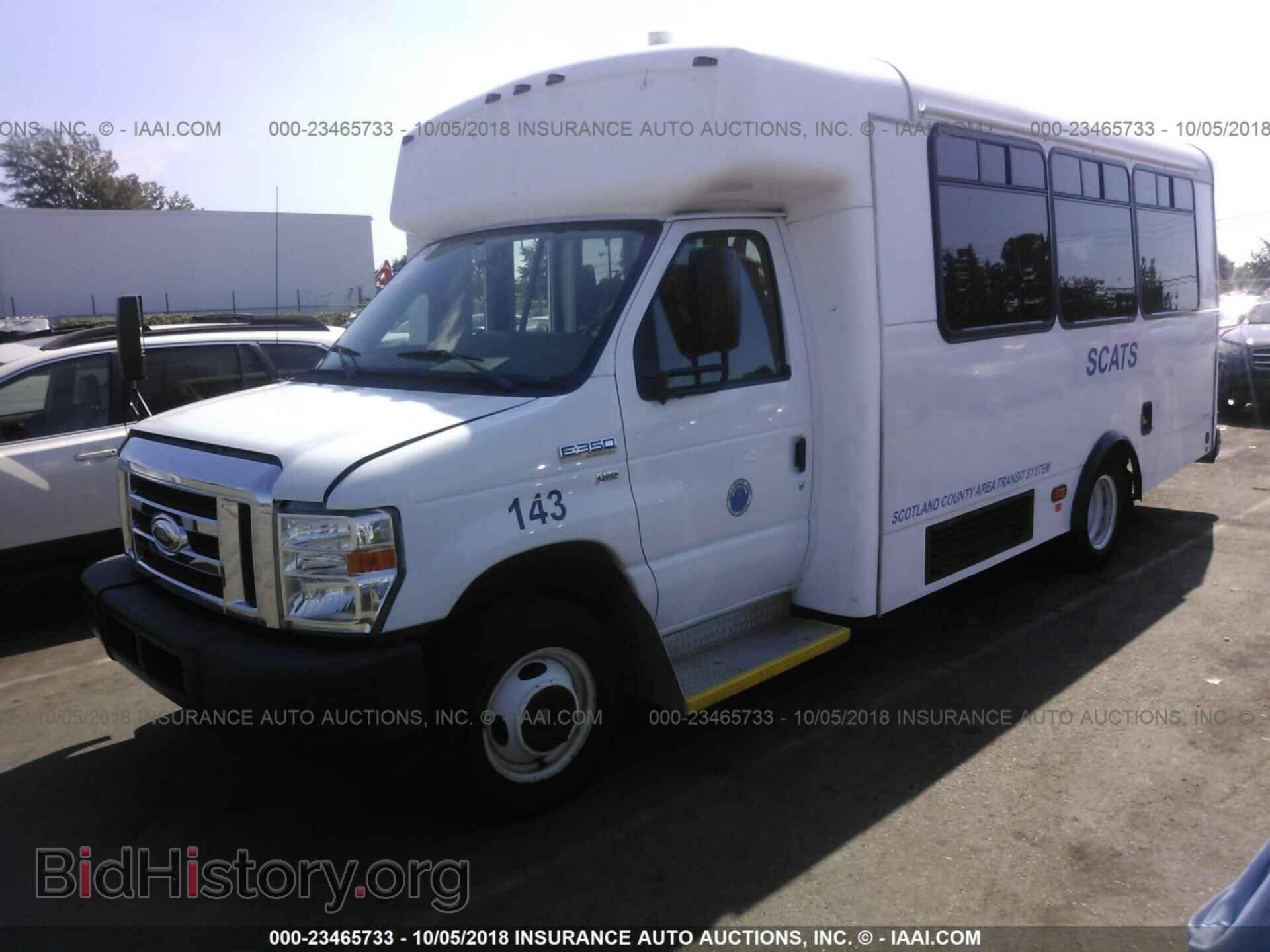 2014 Ford Econoline - VIN: 1FDEE3FL6EDA52268 - Photo 2