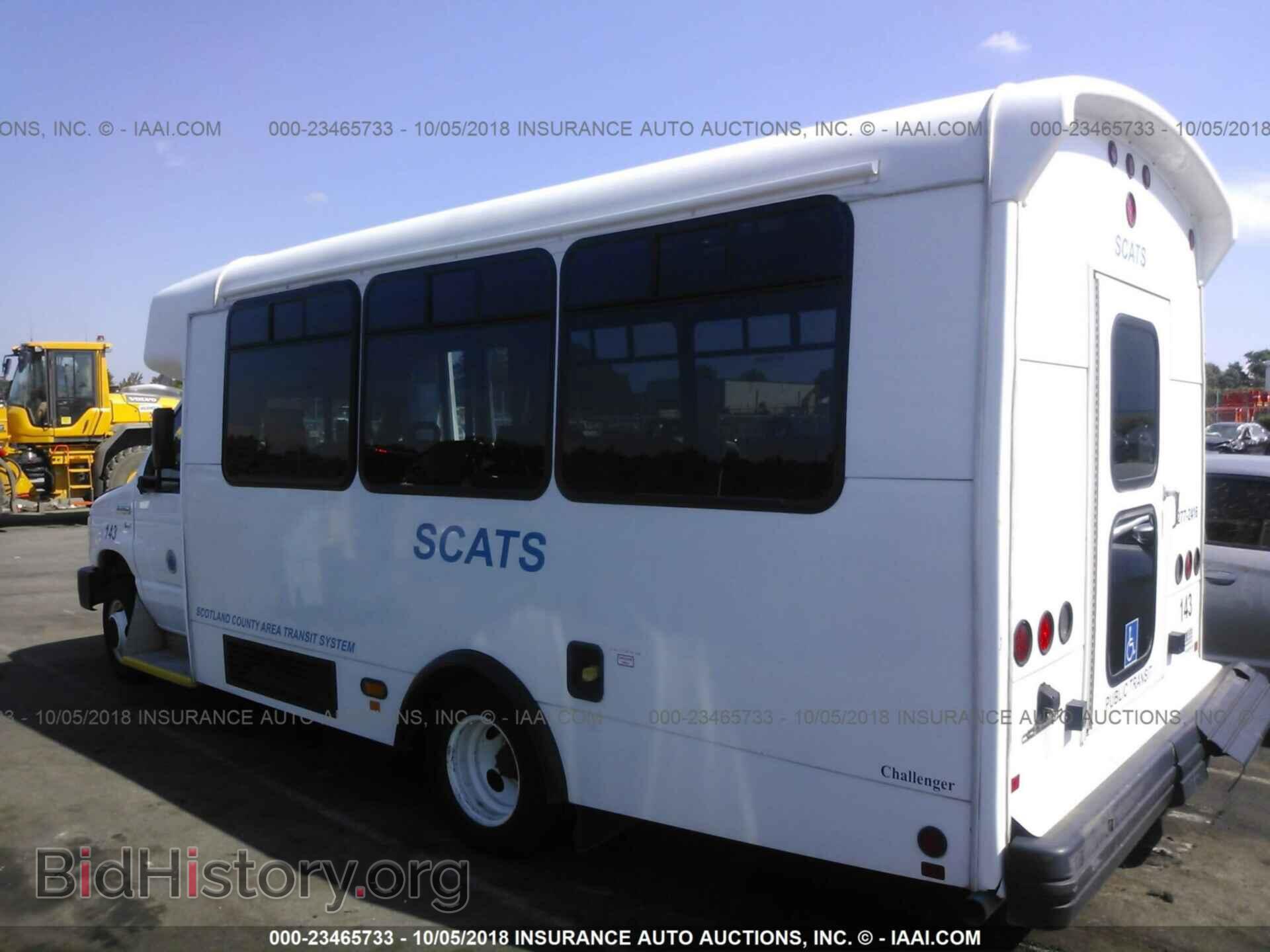 2014 Ford Econoline - VIN: 1FDEE3FL6EDA52268 - Photo 3