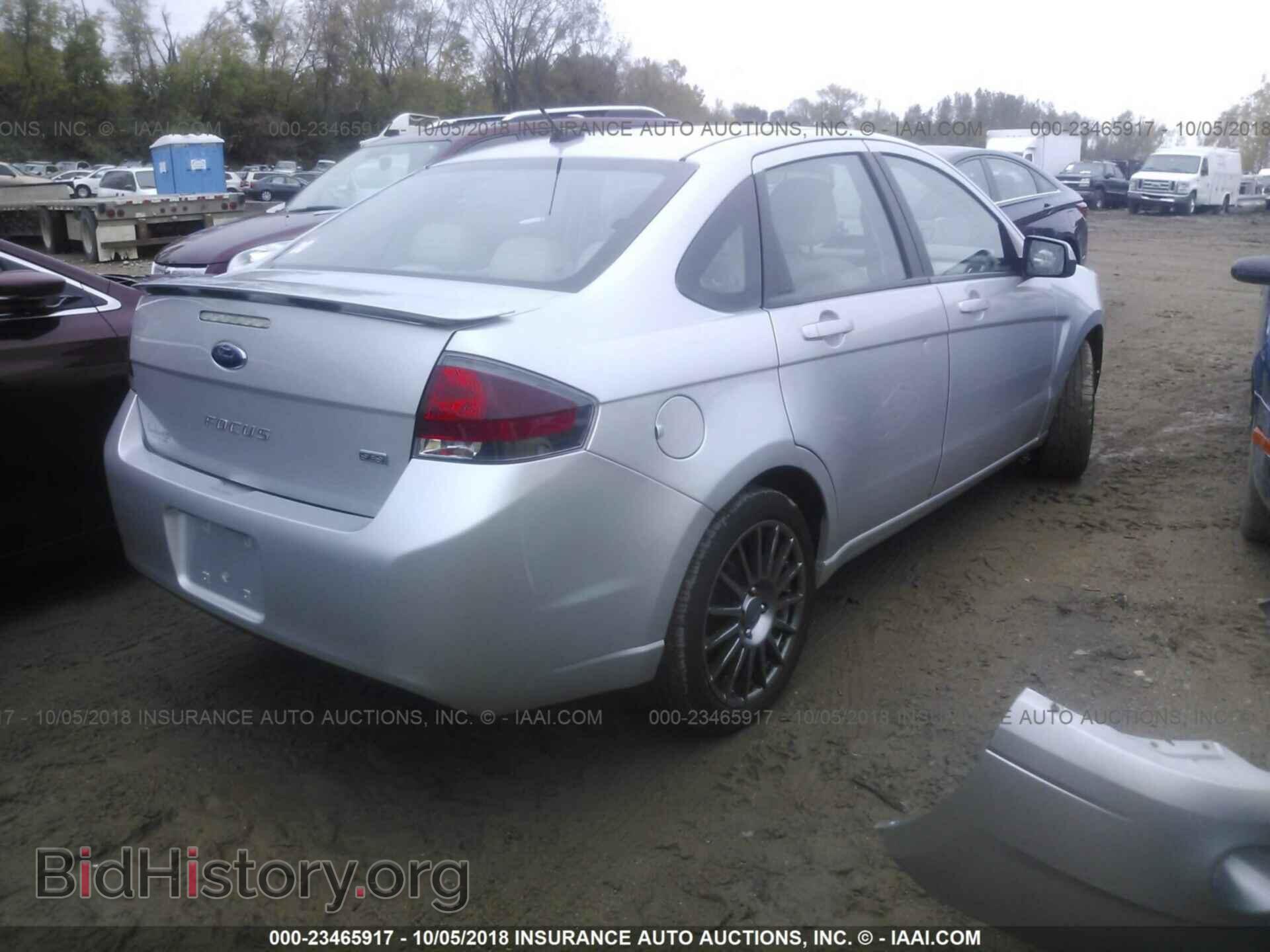 2011 Ford Focus - VIN: 1FAHP3GN8BW197541 - Фото 4