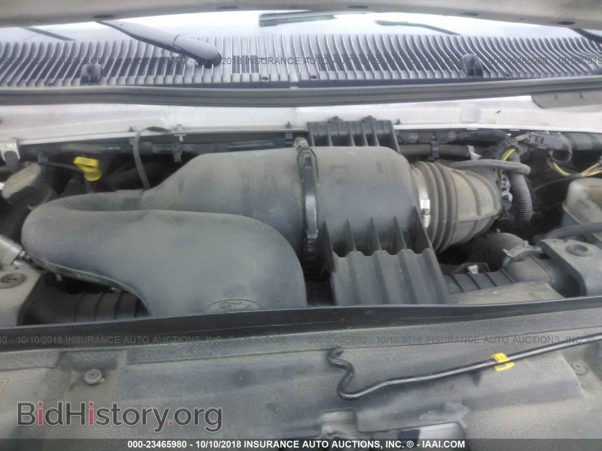 2013 Ford Econoline - VIN: 1FTNE2EL9DDB00277 - Photo 10