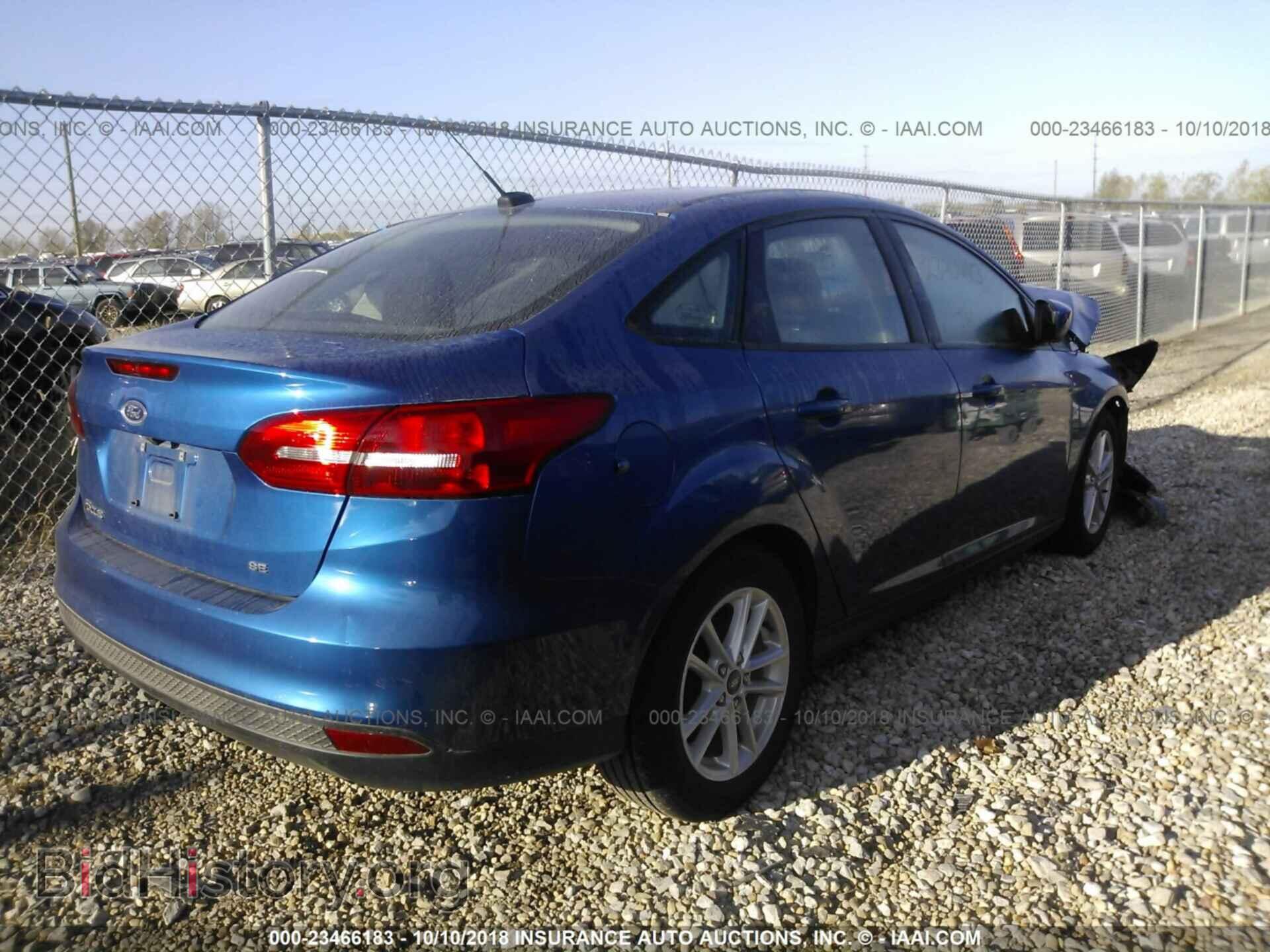 2018 Ford Focus - VIN: 1FADP3F2XJL320830 - Photo 4