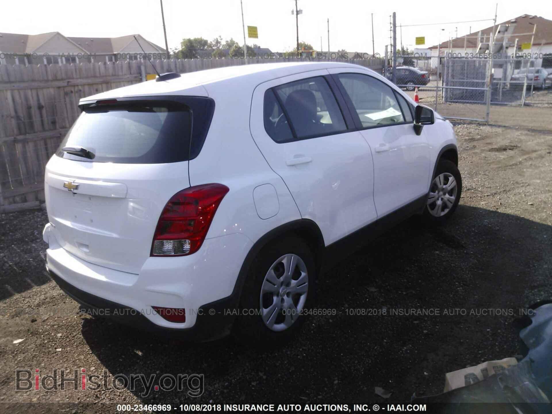2018 Chevrolet Trax - VIN: KL7CJKSB2JB717751 - Фото 4